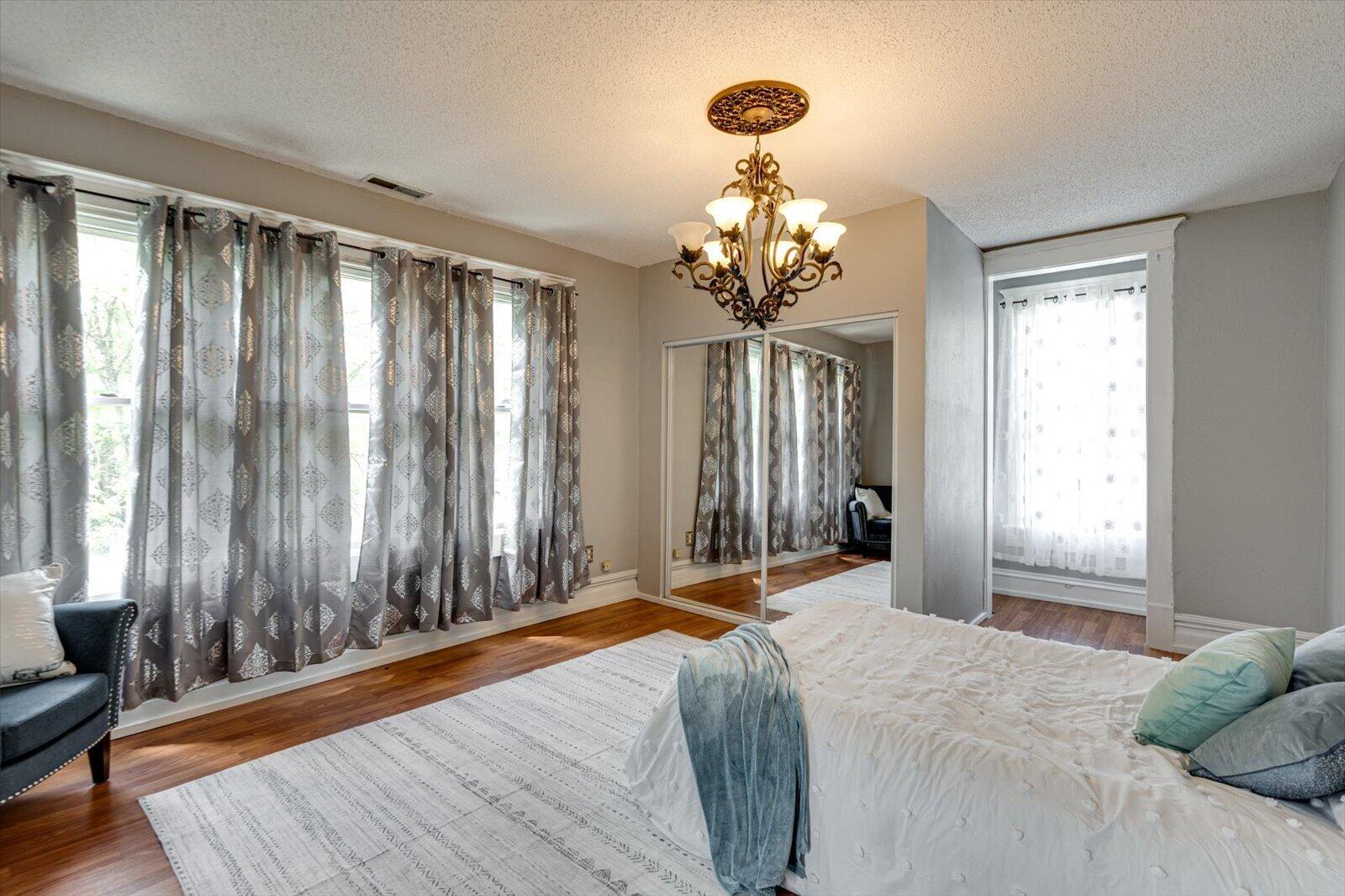 1905 Ivy Street Property Photo 23