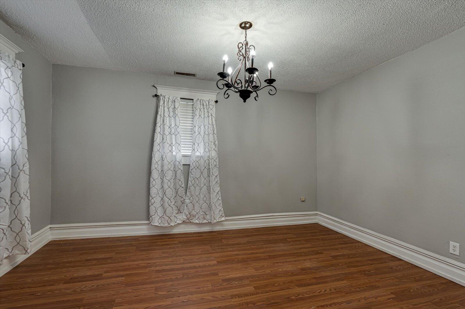 1905 Ivy Street Property Photo 28