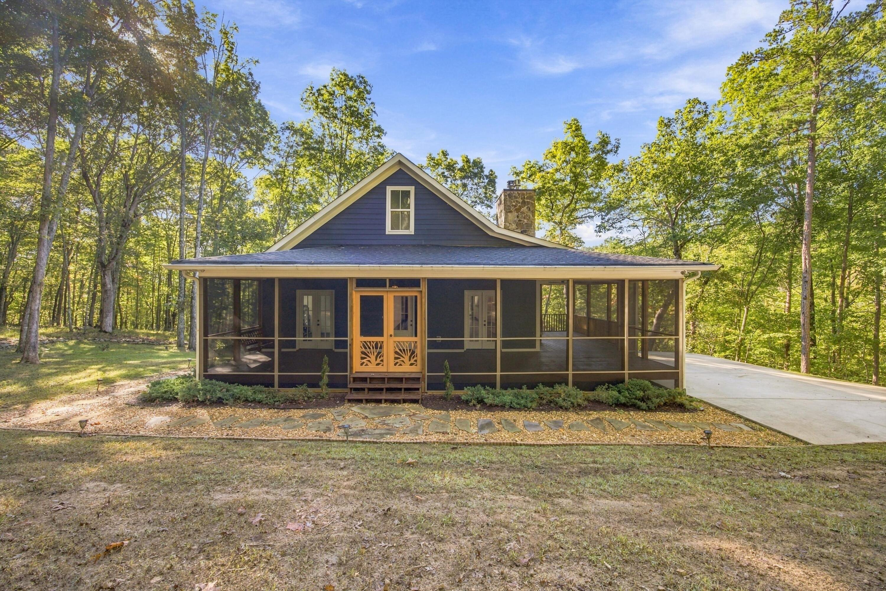 195 Deep Woods Drive Property Photo 3