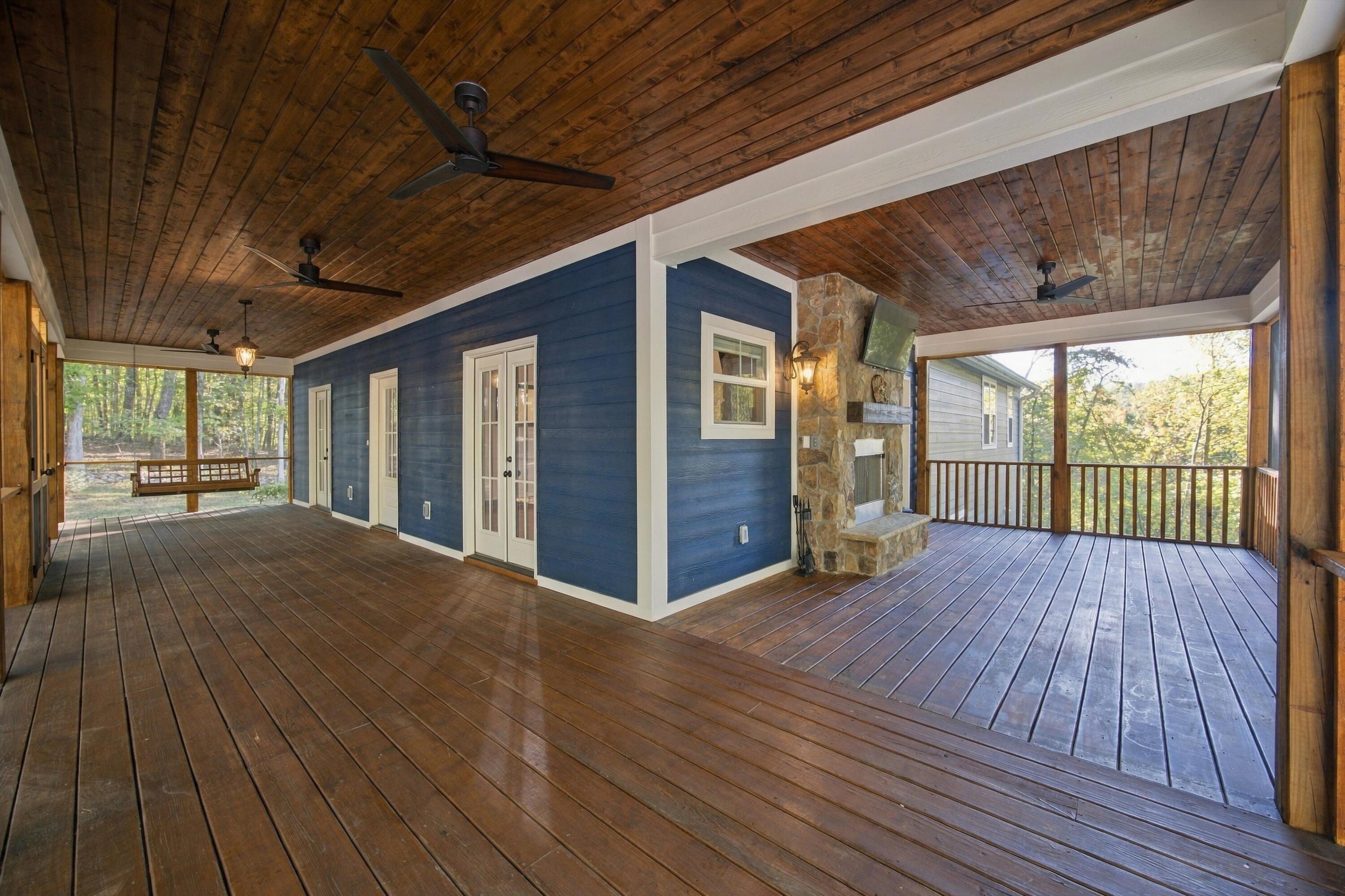 195 Deep Woods Drive Property Photo 35