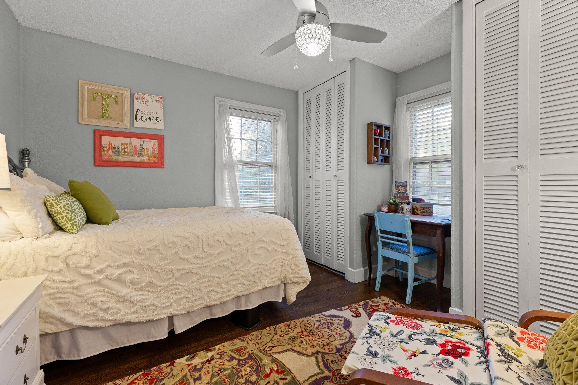 204 N Saint Marks Avenue Property Photo 21