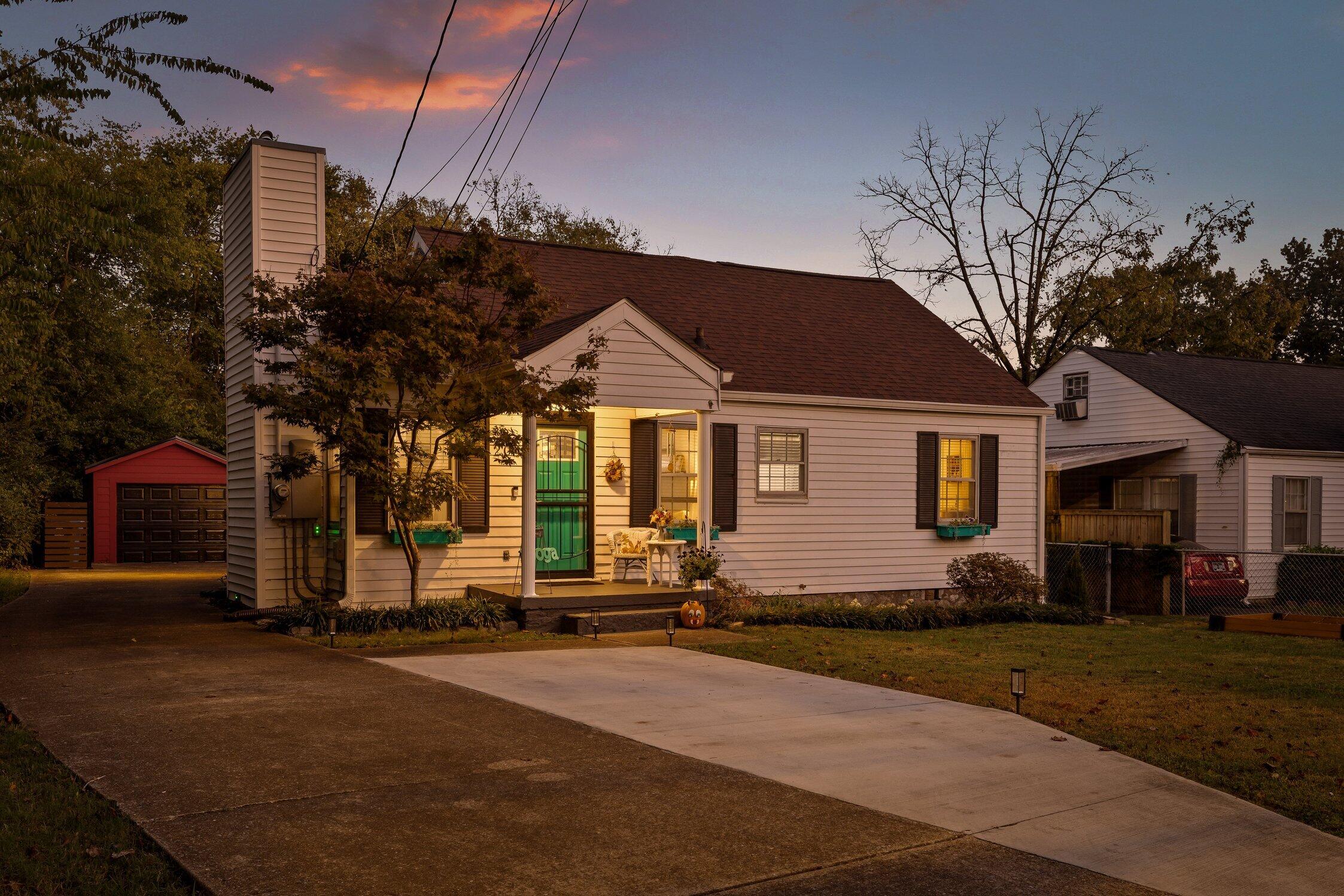 204 N Saint Marks Avenue Property Photo 31