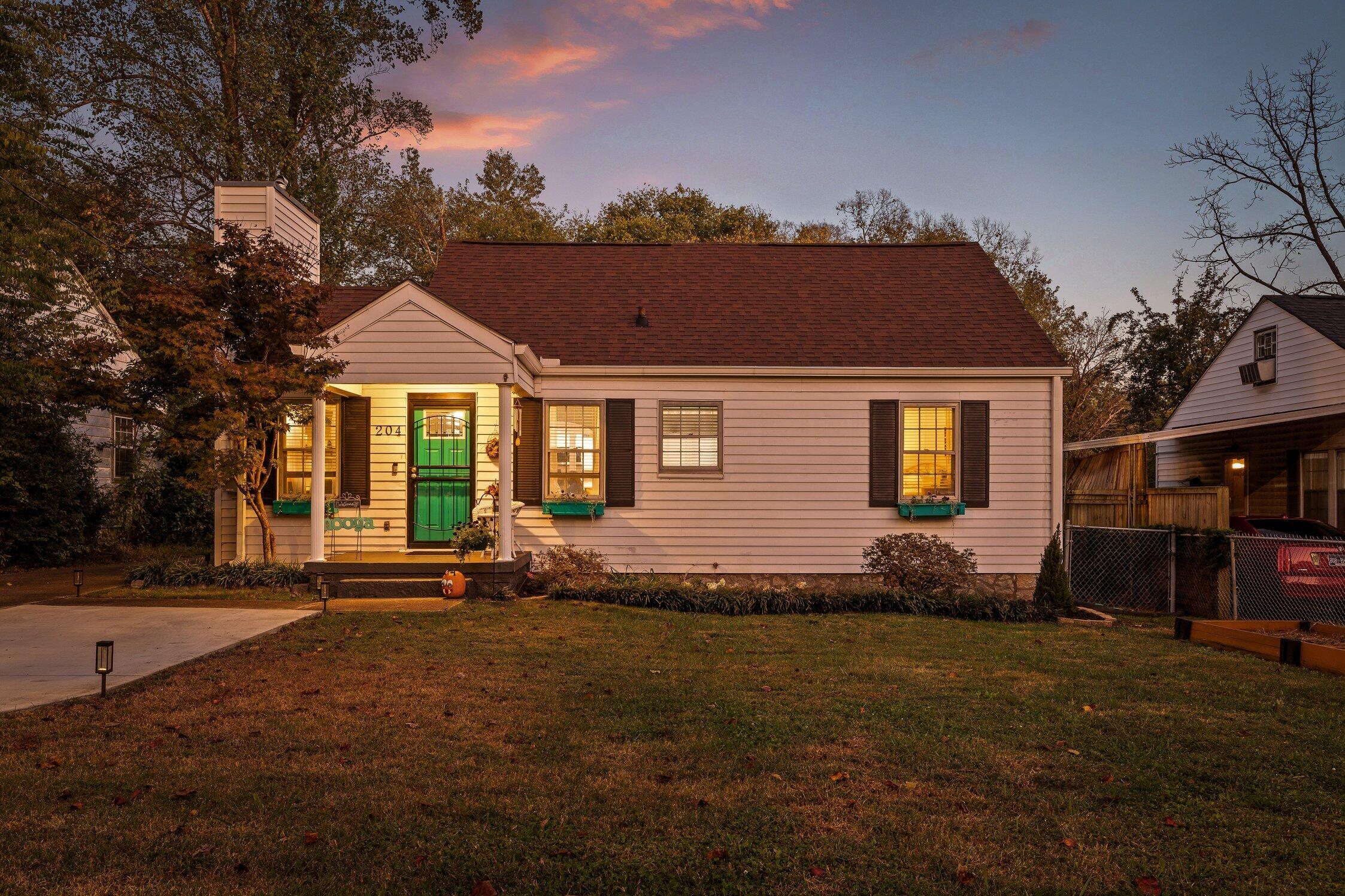 204 N Saint Marks Avenue Property Photo 34