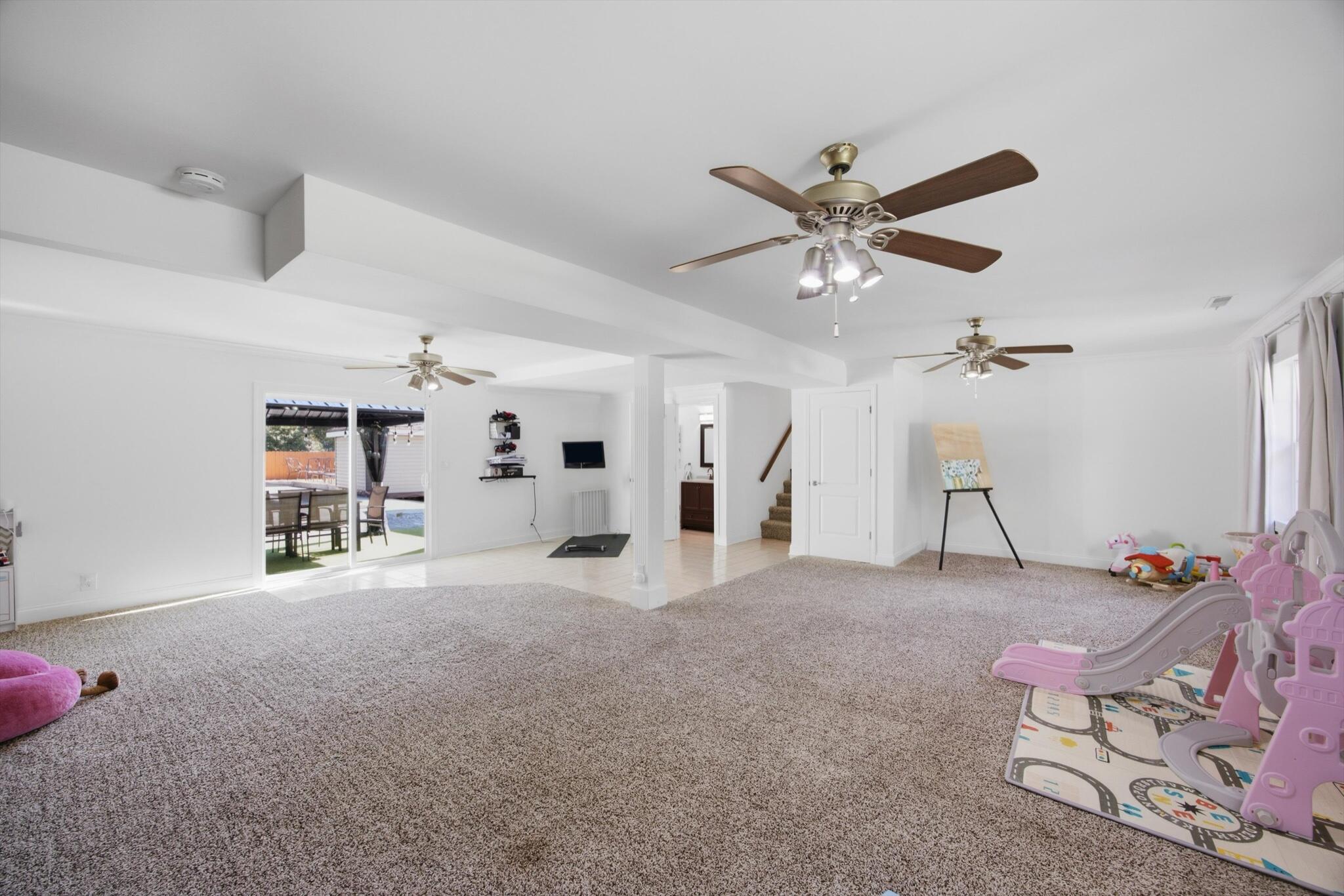8252 Oxford Drive Property Photo 26