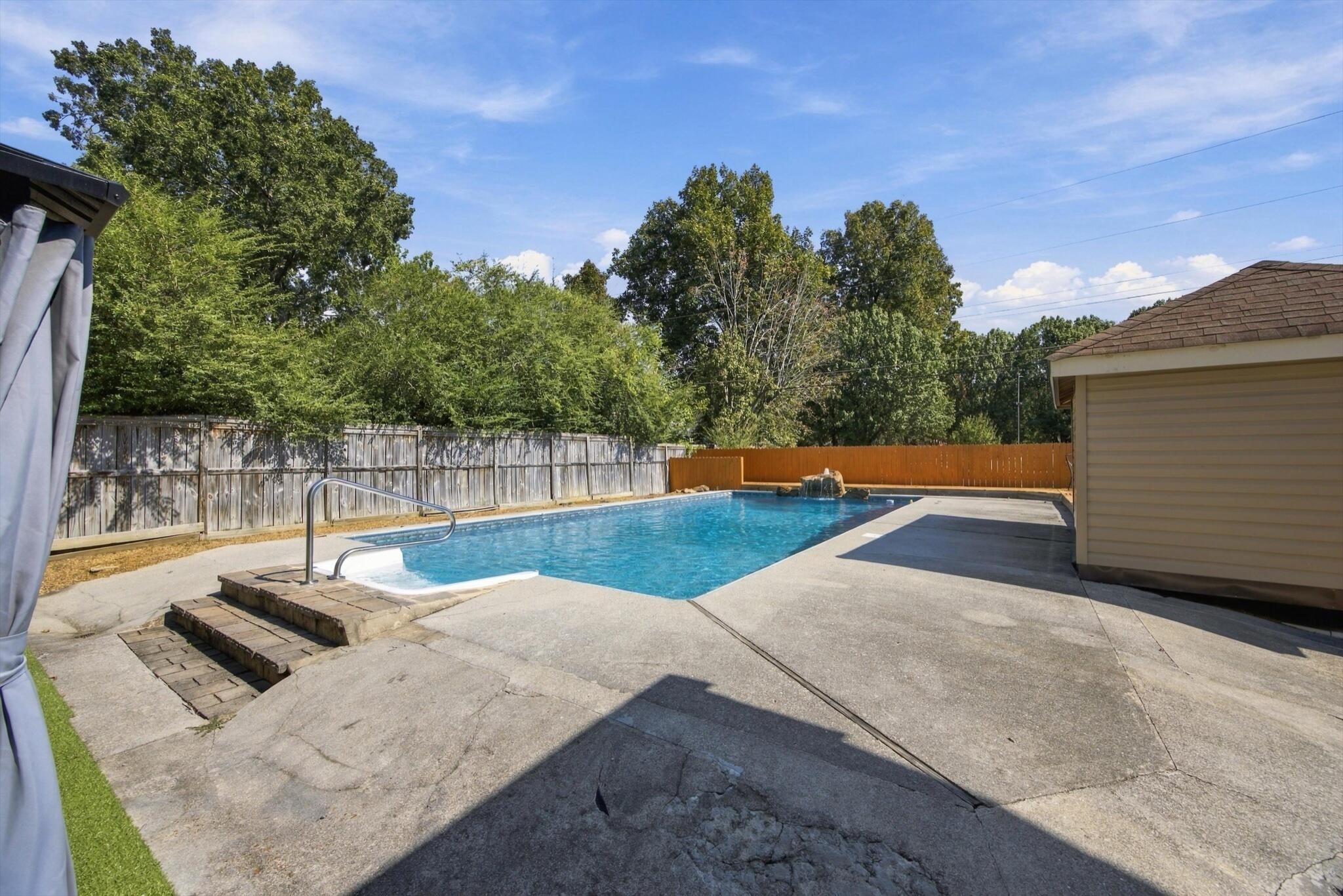 8252 Oxford Drive Property Photo 30