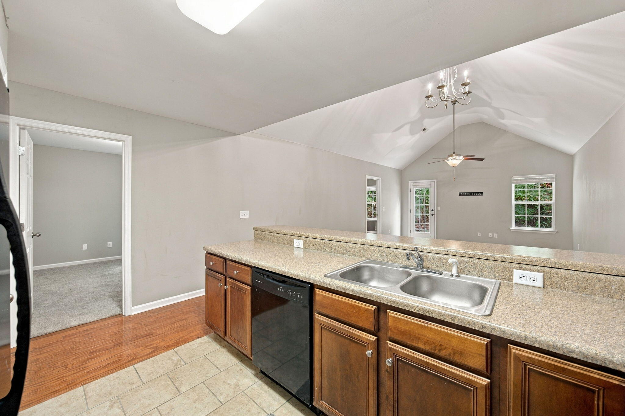1699 Short Leaf Lane Property Photo 9