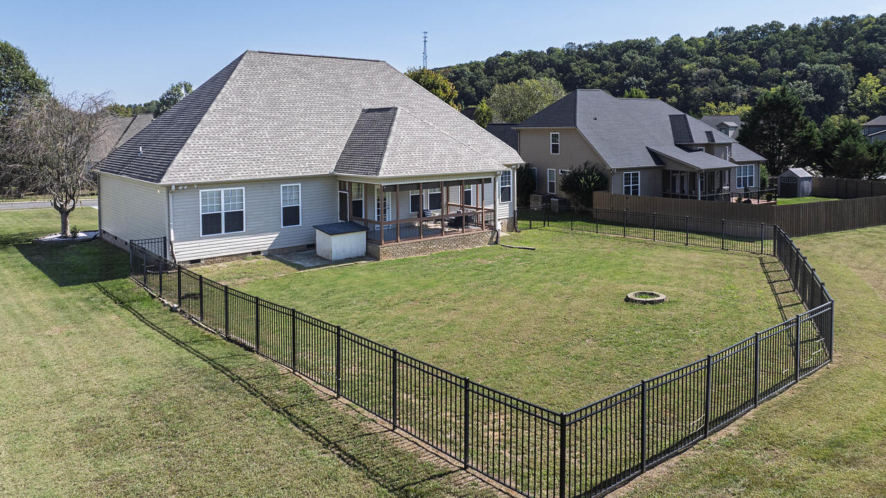 152 Winding Glen Drive Nw Property Photo 4