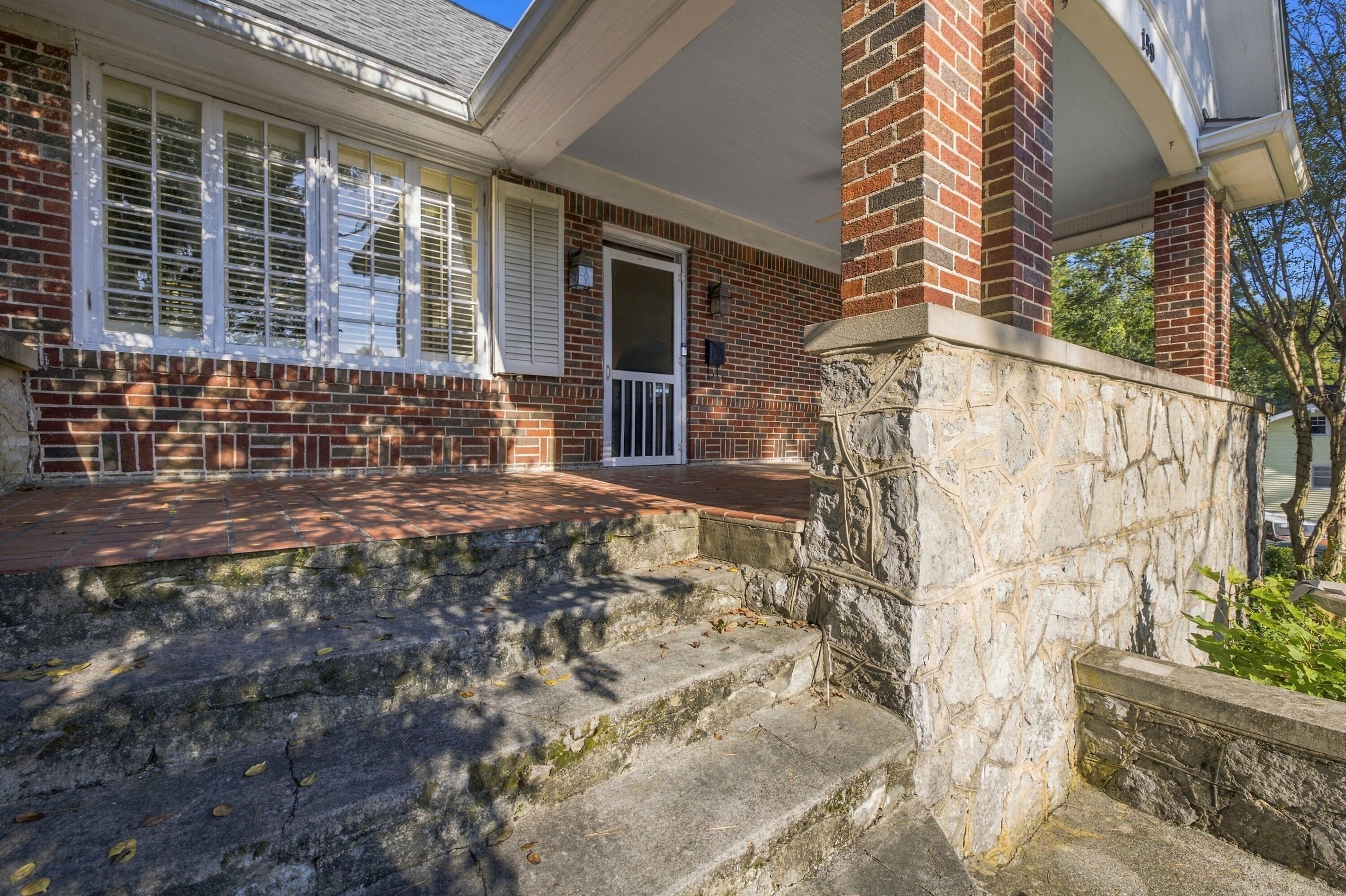 159 Gardner Street Property Photo 2
