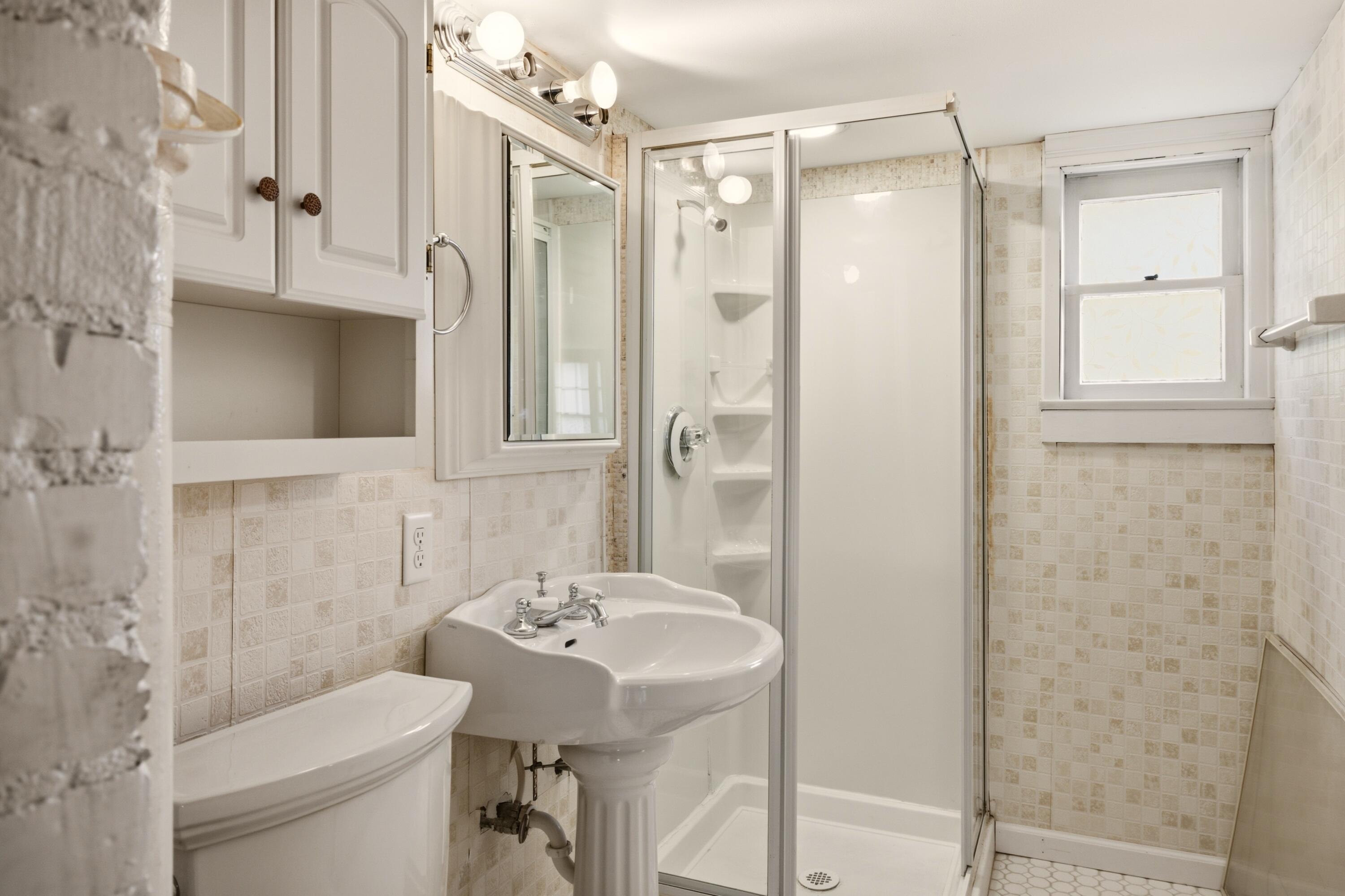 159 Gardner Street Property Photo 35