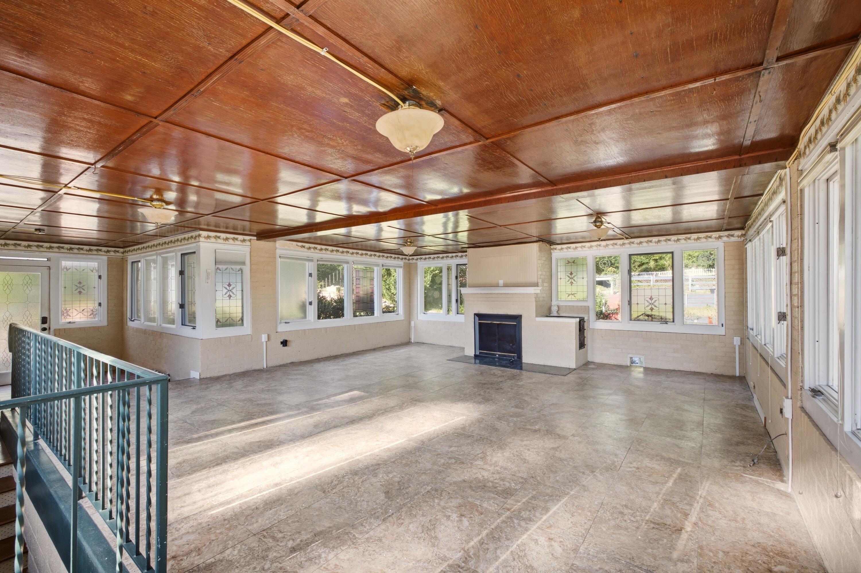 159 Gardner Street Property Photo 38