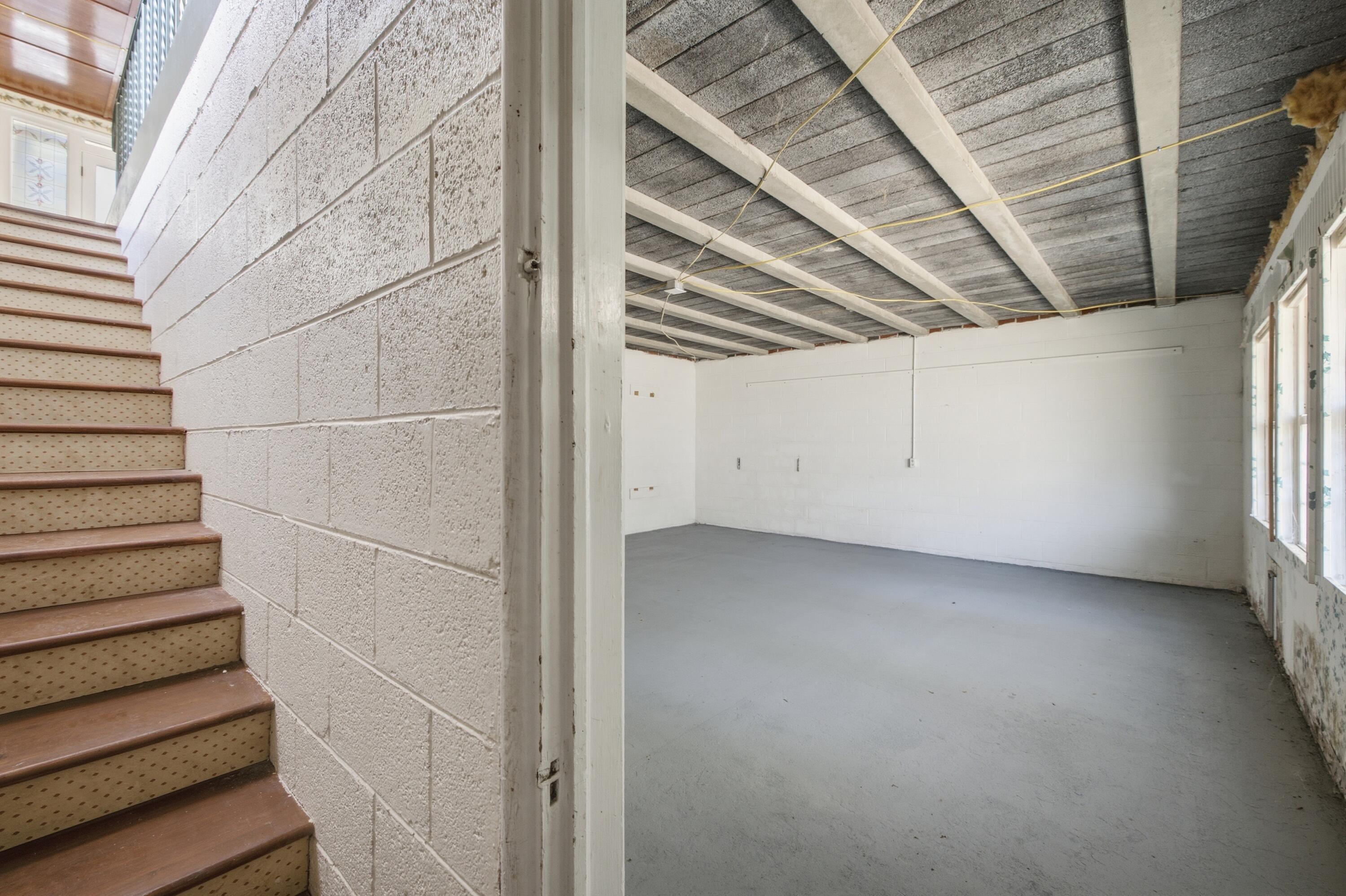 159 Gardner Street Property Photo 40