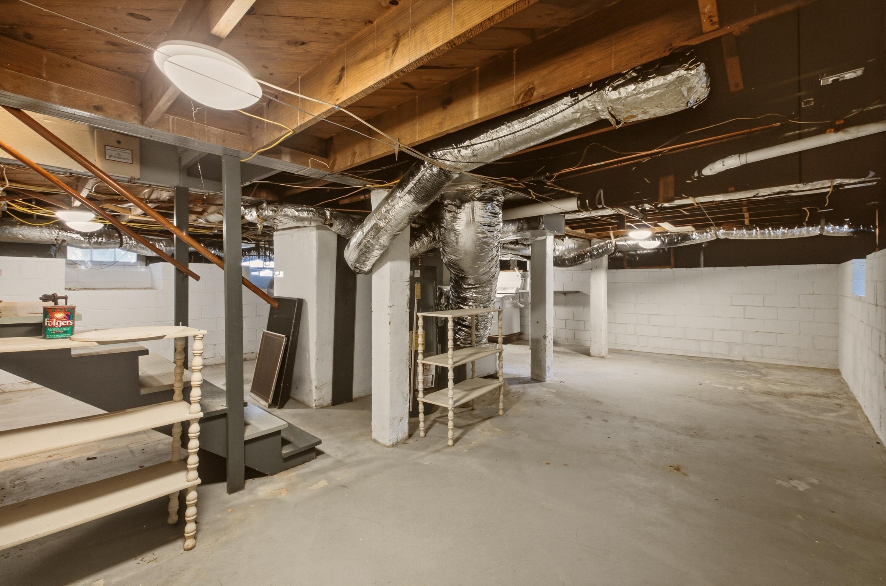 159 Gardner Street Property Photo 42
