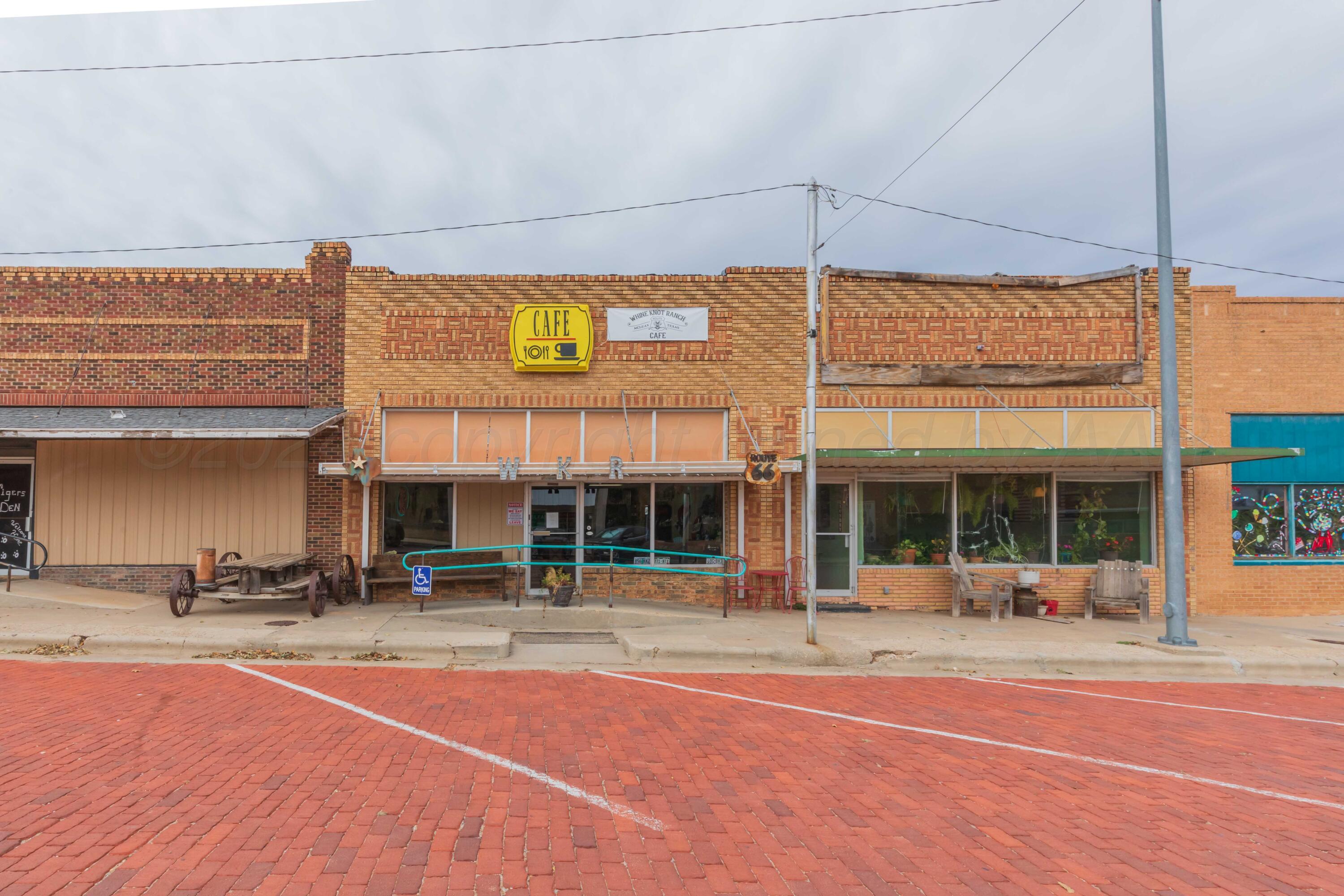 211 Main Street Property Photo