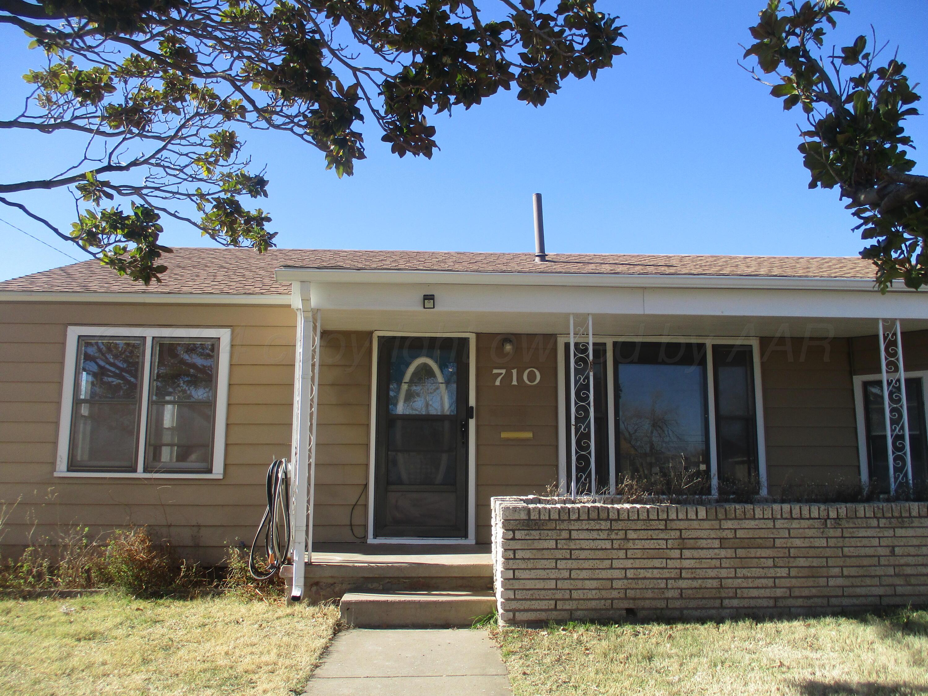 710 S Philadelphia Street Property Photo