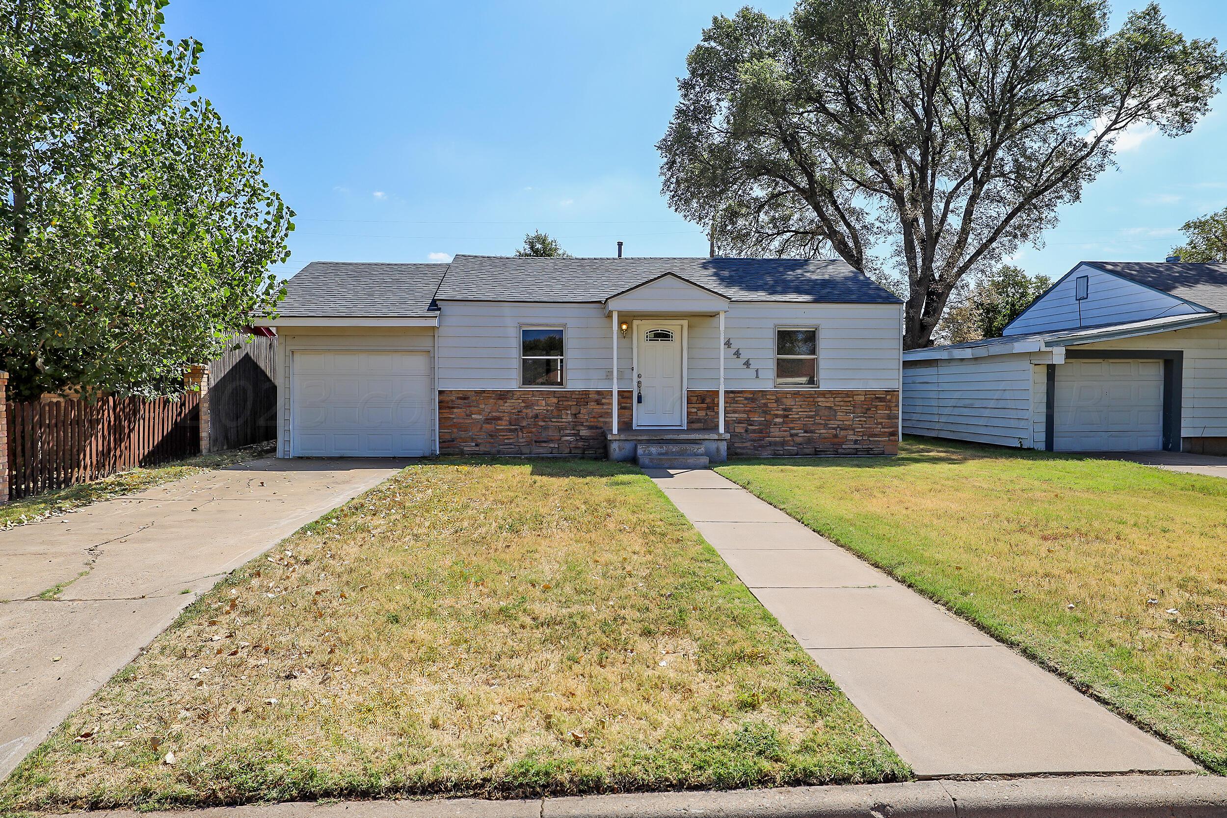 4441 S Crockett Street Property Photo