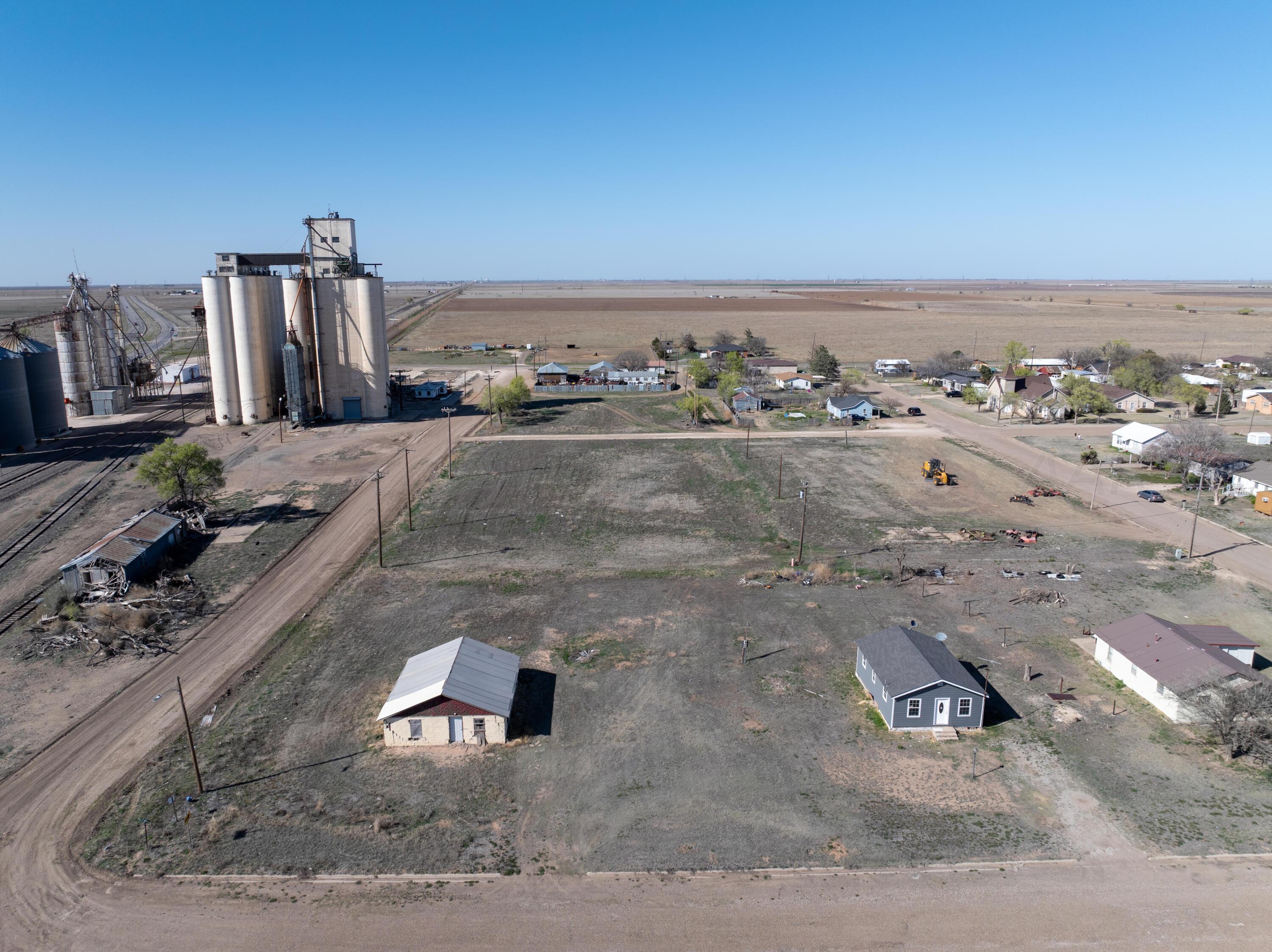 Kress Co-op Property Photo 1