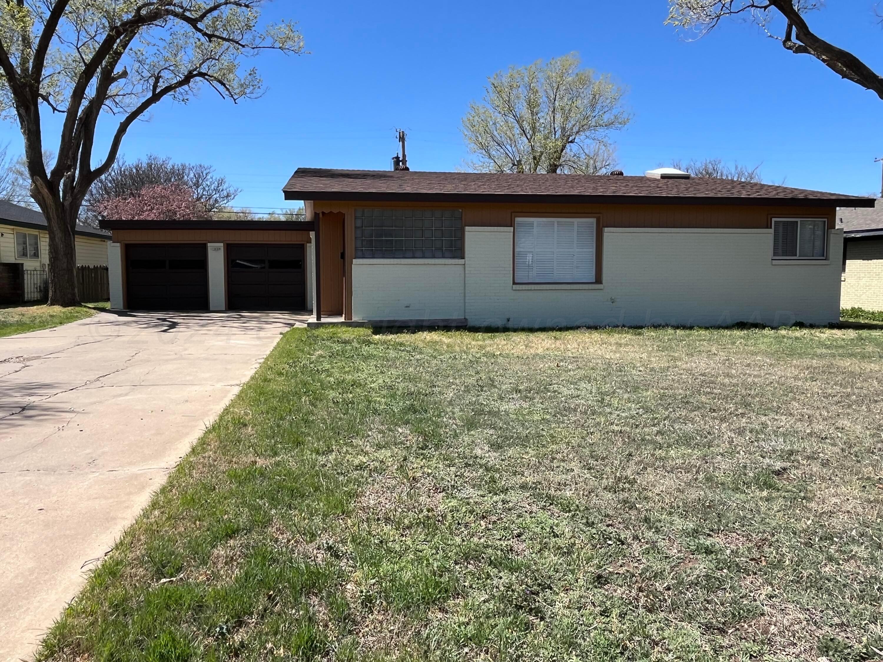 3612 Paramount Boulevard Property Photo