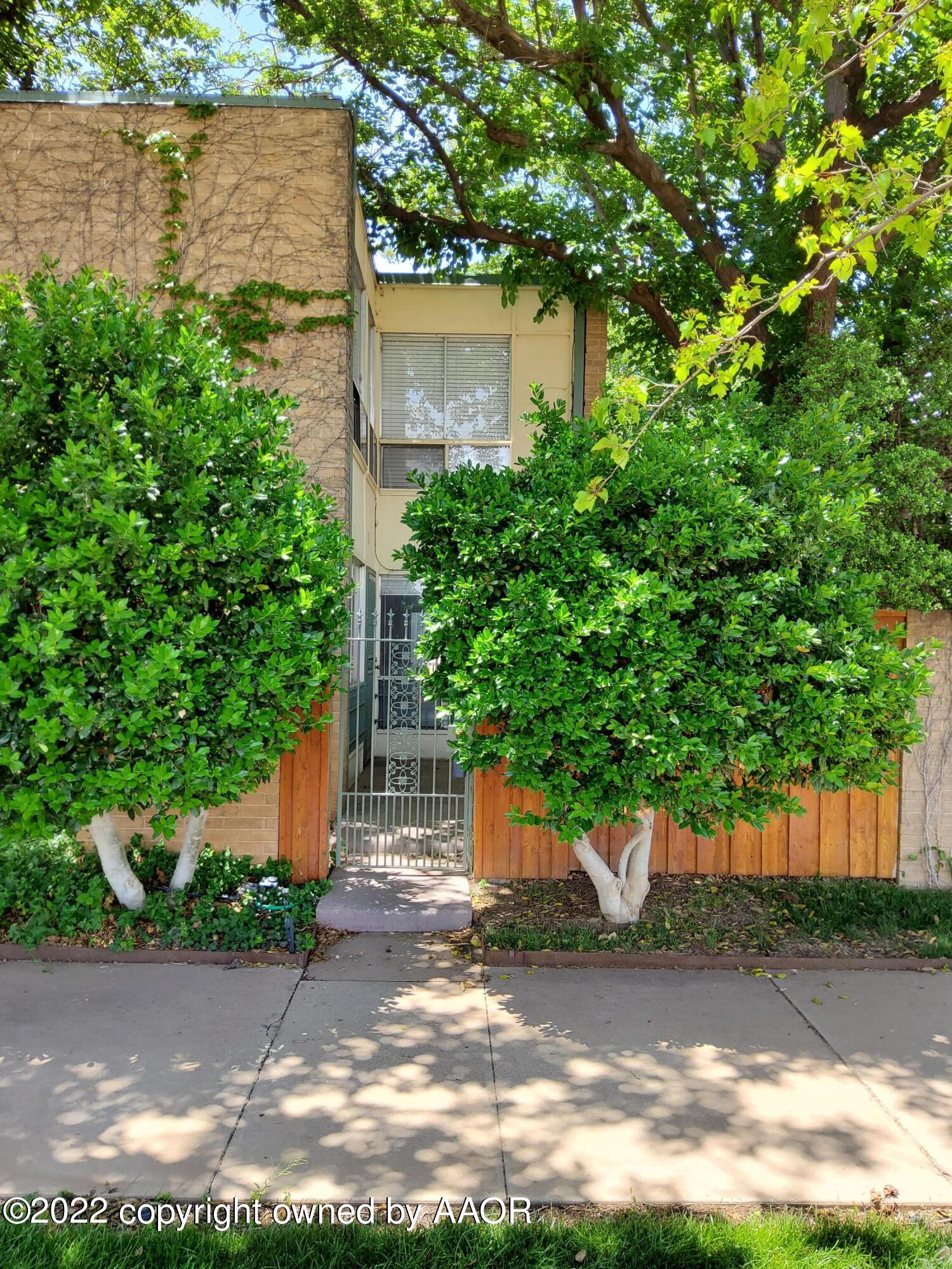 2400 S Polk Unit #103 Street Property Photo