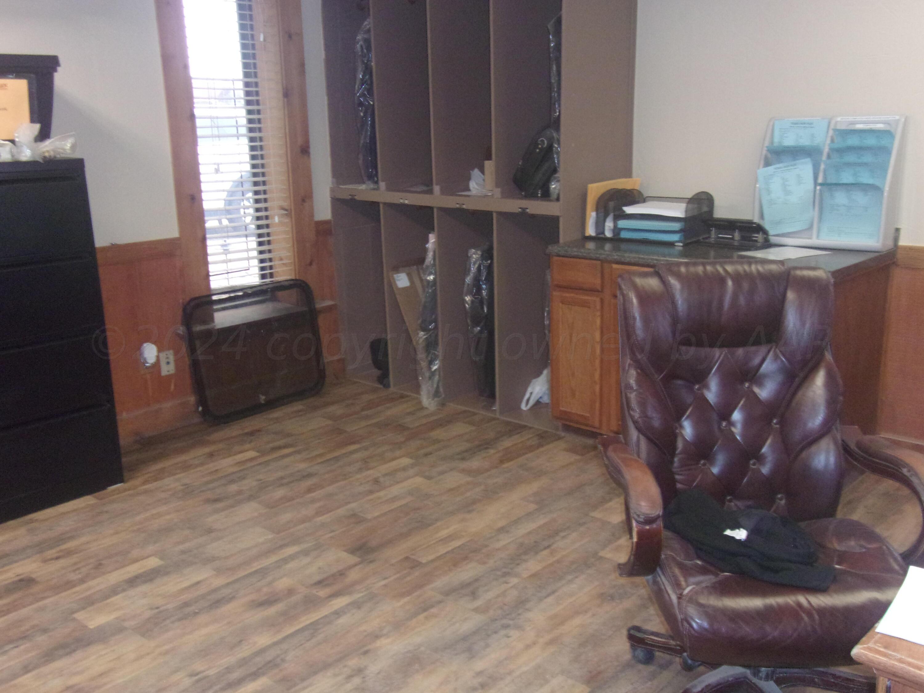 109 Pine Street Property Photo 33
