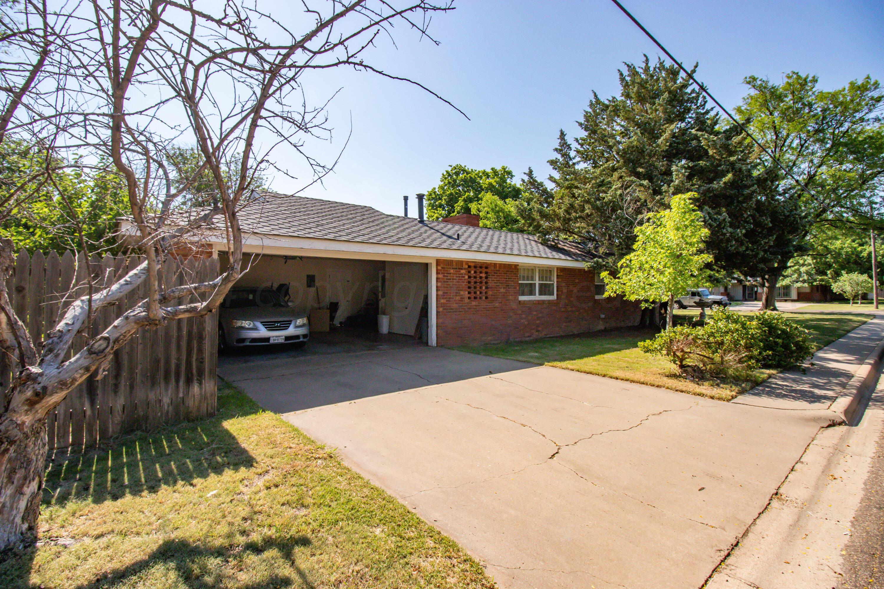 2601 10th Avenue Property Photo 4