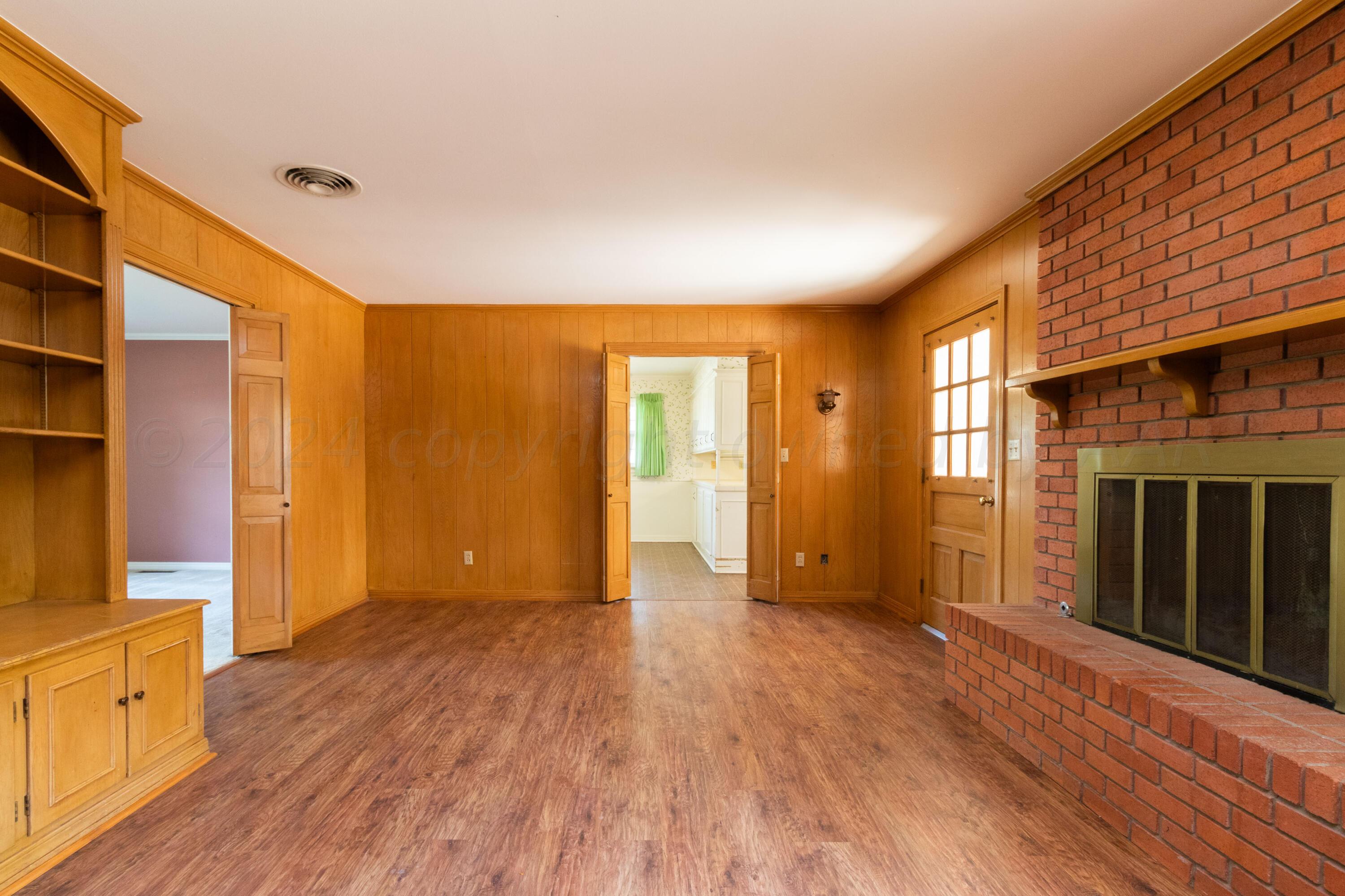 2601 10th Avenue Property Photo 6