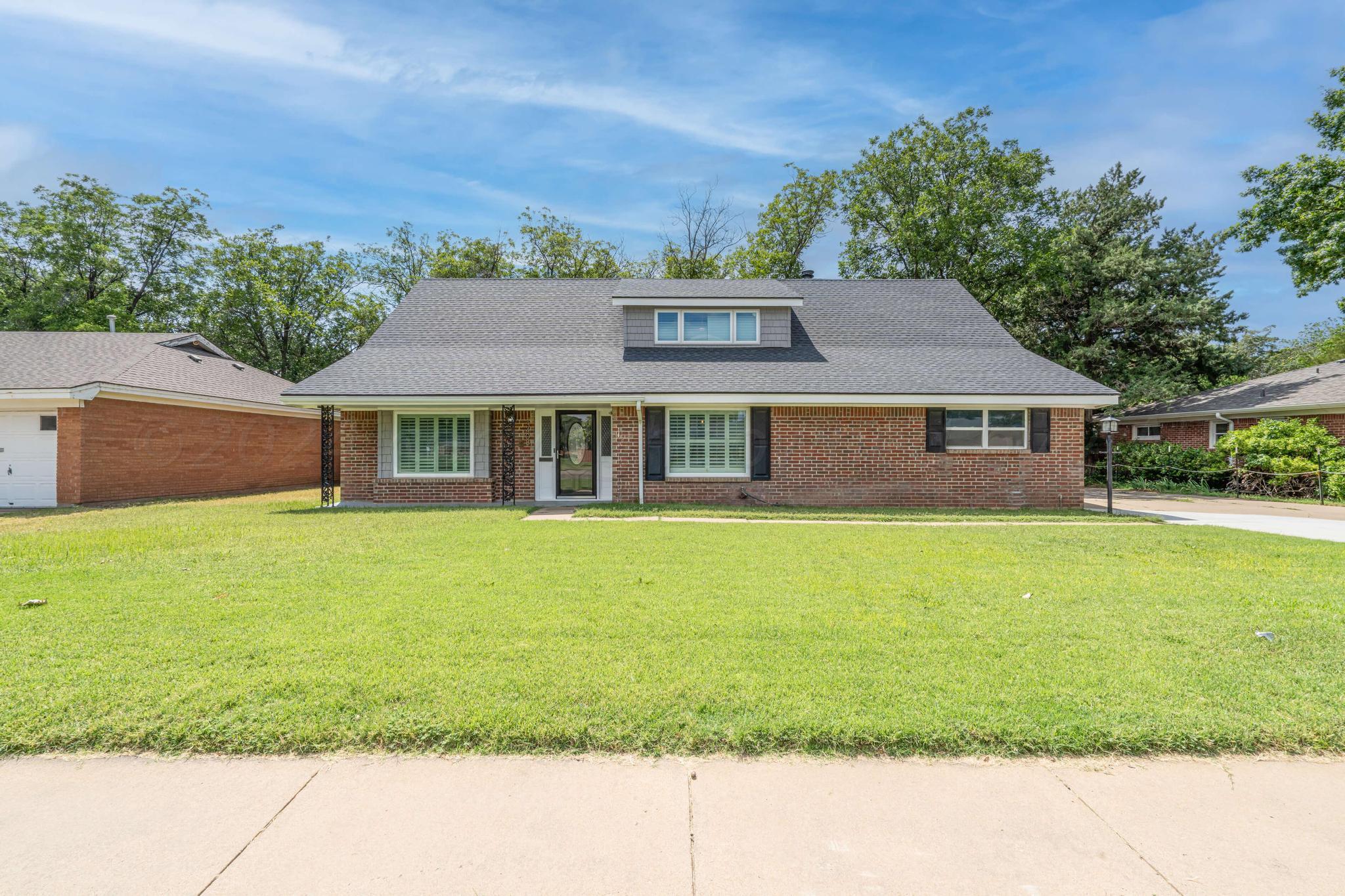 3408 Hawthorne Drive Property Photo 1