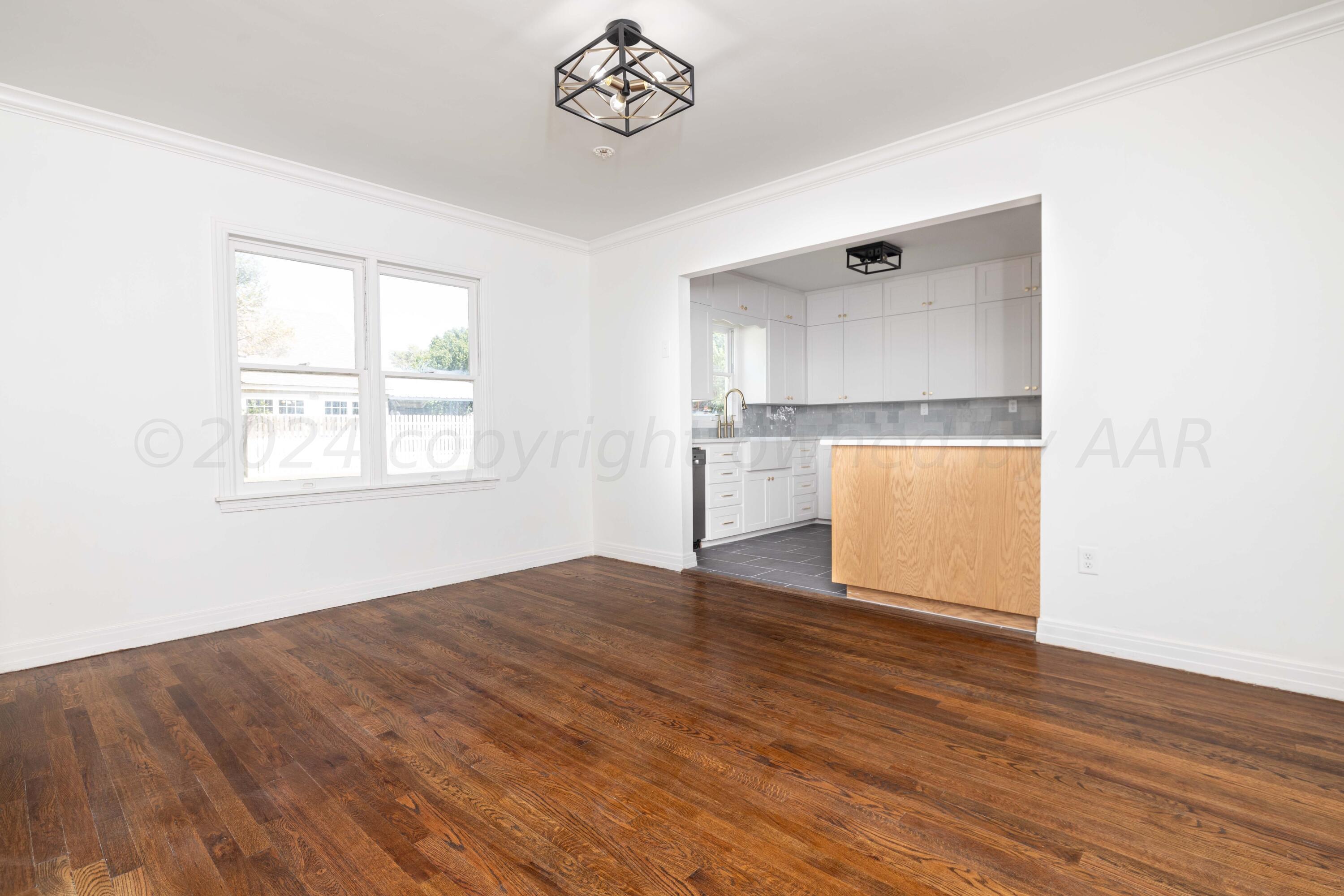 2701 S Van Buren Street Property Photo 3