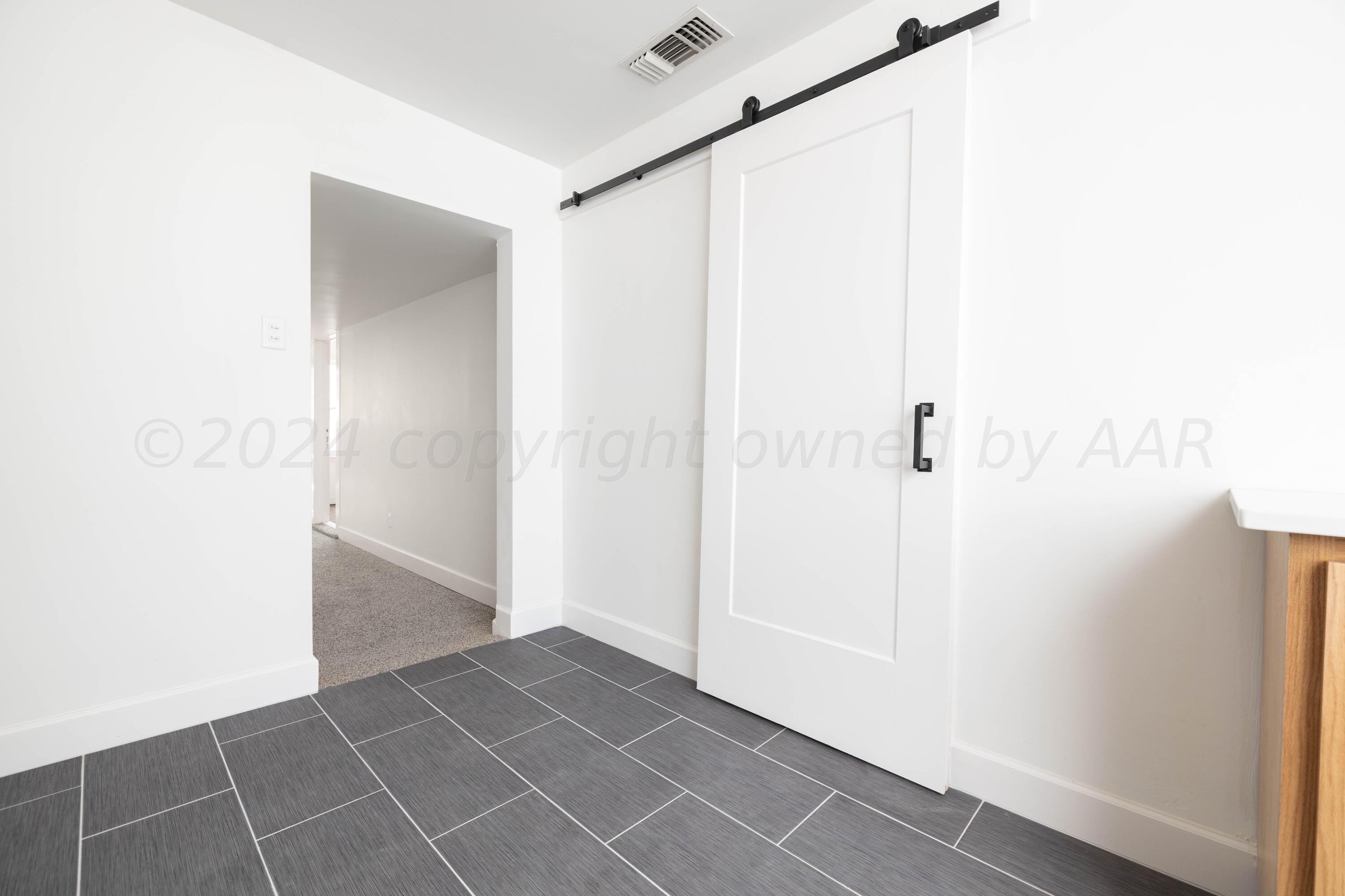 2701 S Van Buren Street Property Photo 17