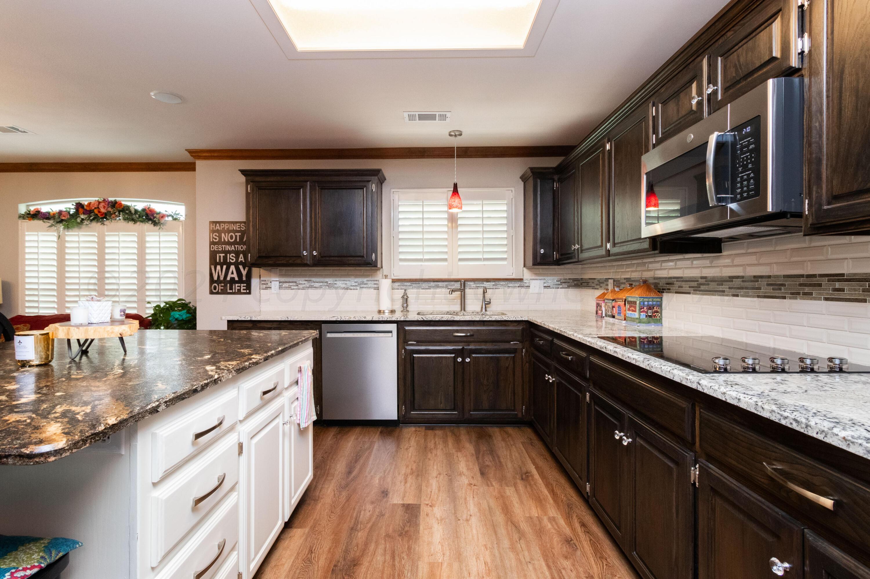 6401 Grantham Property Photo 10