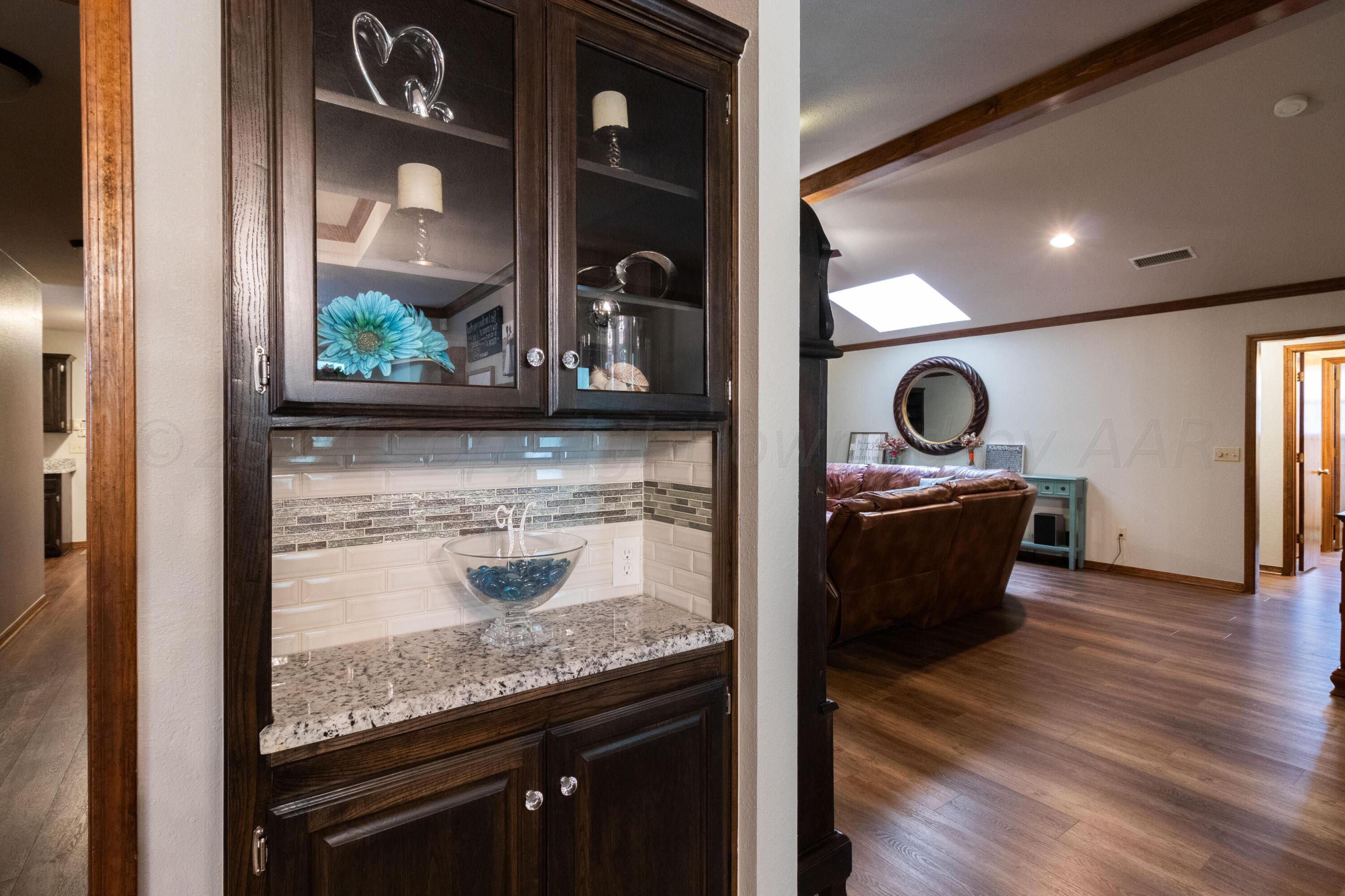 6401 Grantham Property Photo 13