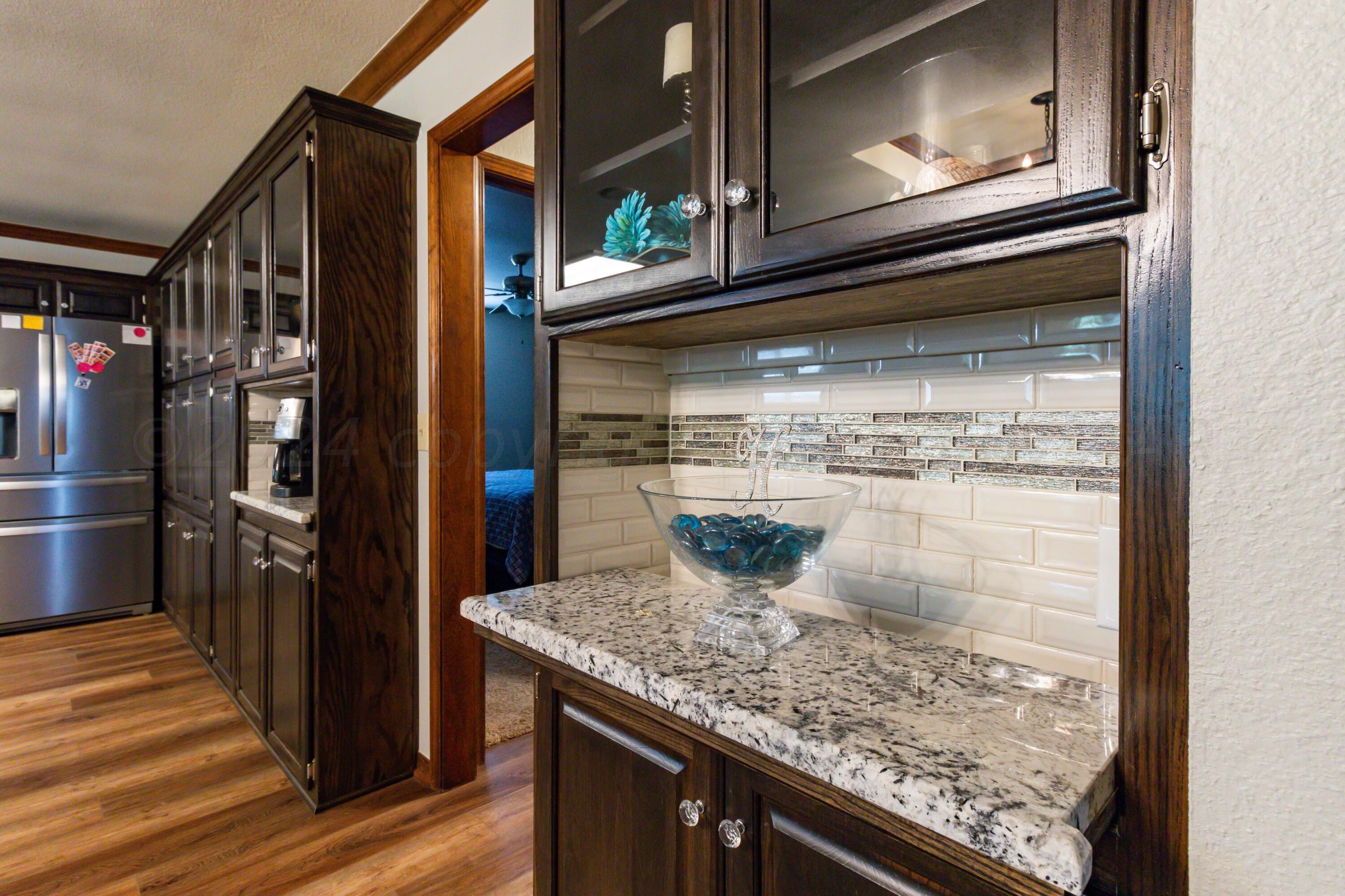 6401 Grantham Property Photo 14