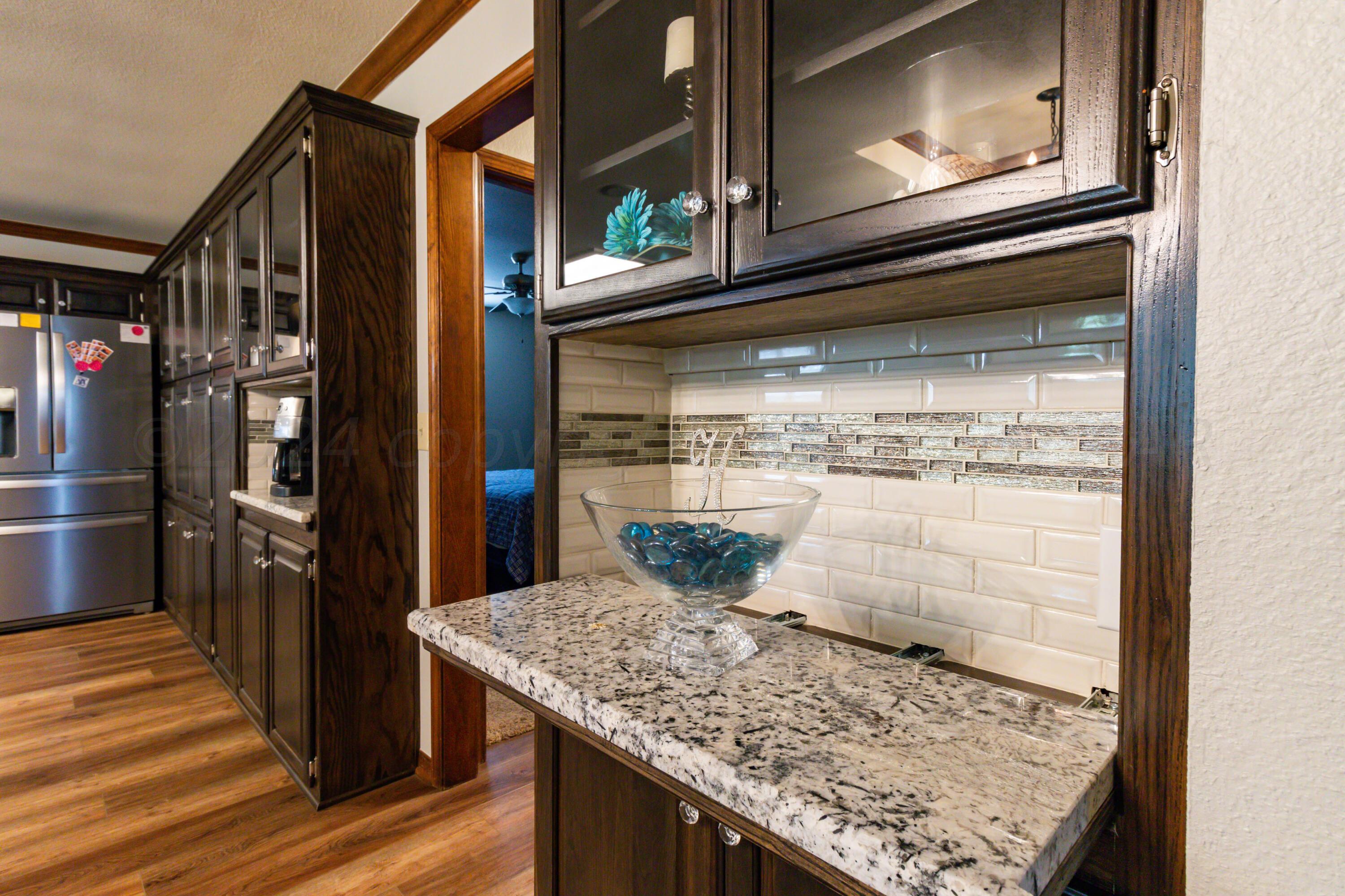 6401 Grantham Property Photo 15