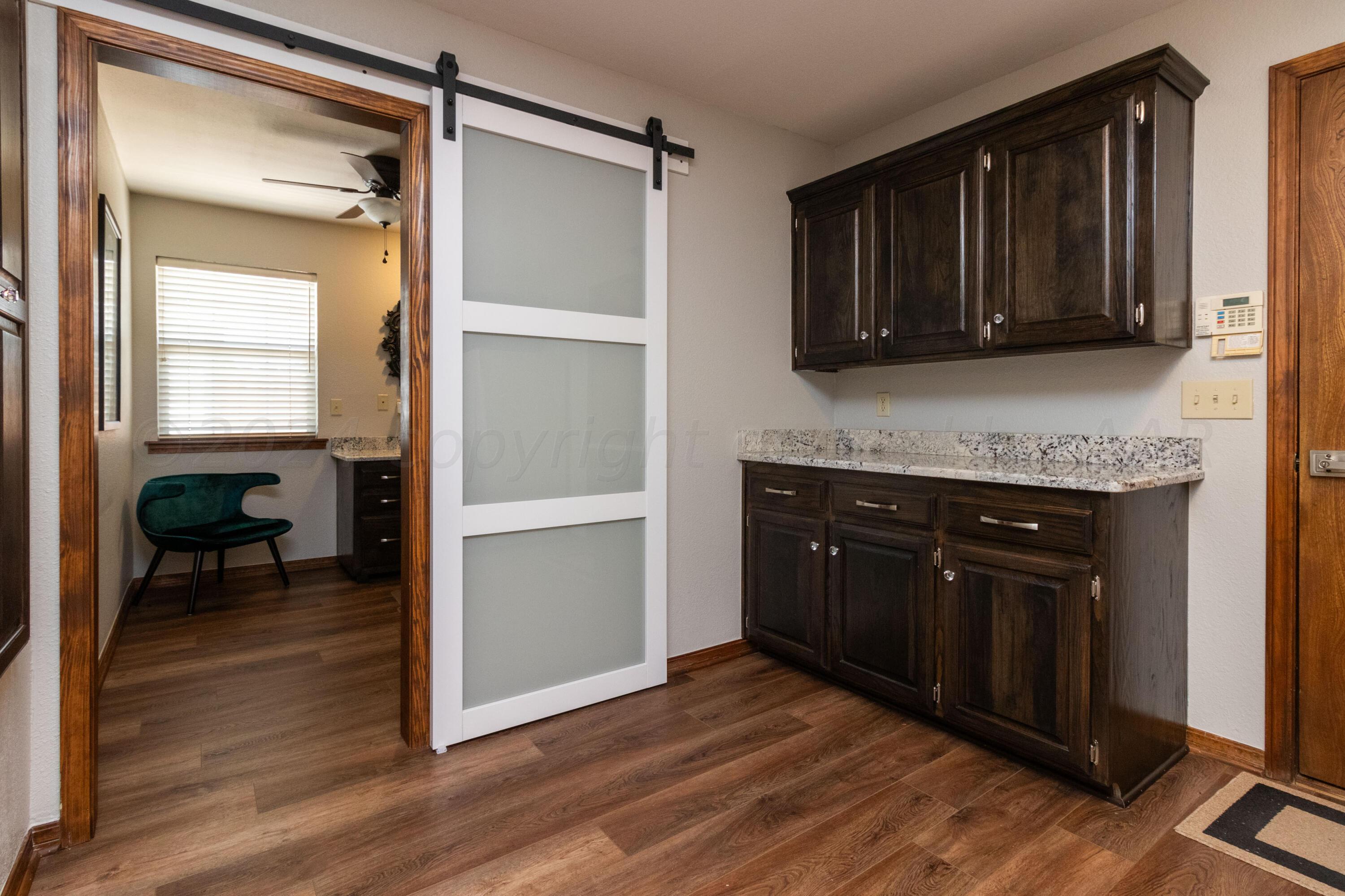 6401 Grantham Property Photo 36