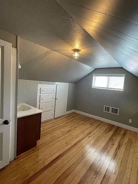 1201 East Avenue Property Photo 10