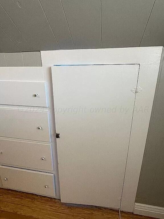 1201 East Avenue Property Photo 11