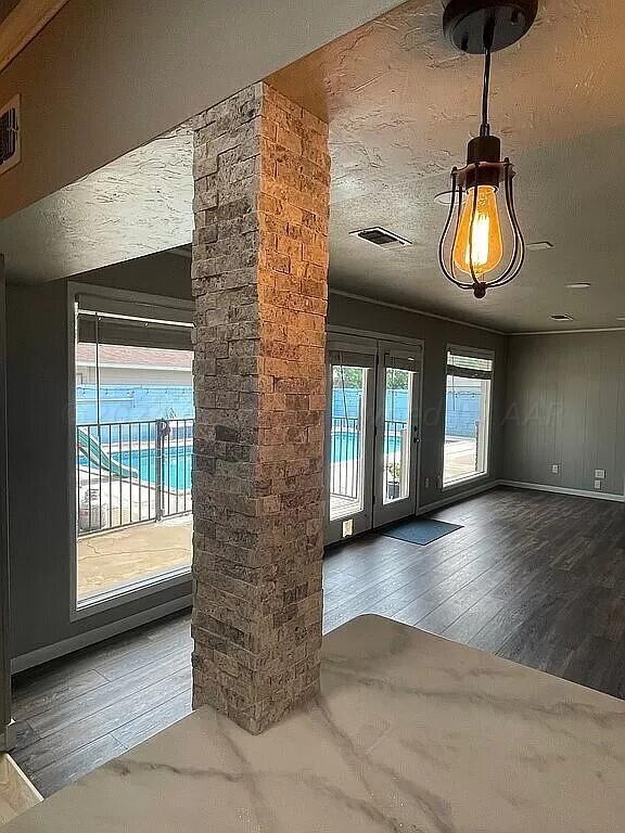 1201 East Avenue Property Photo 38