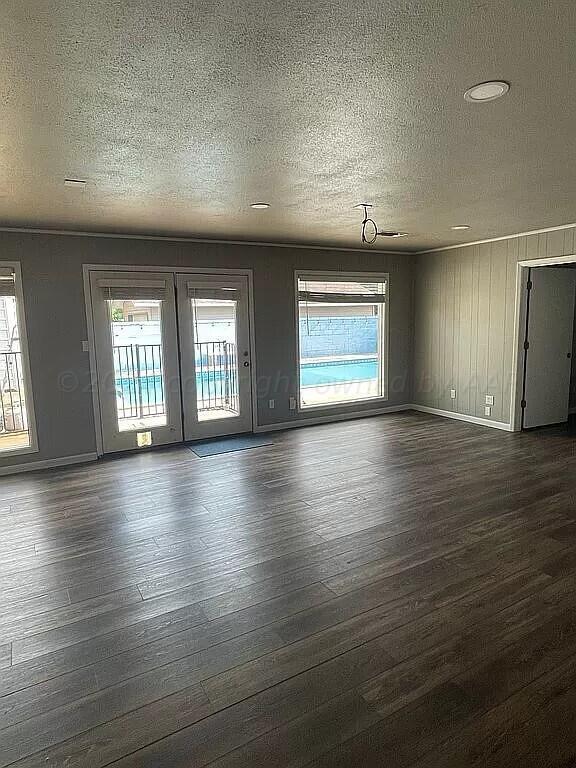 1201 East Avenue Property Photo 40