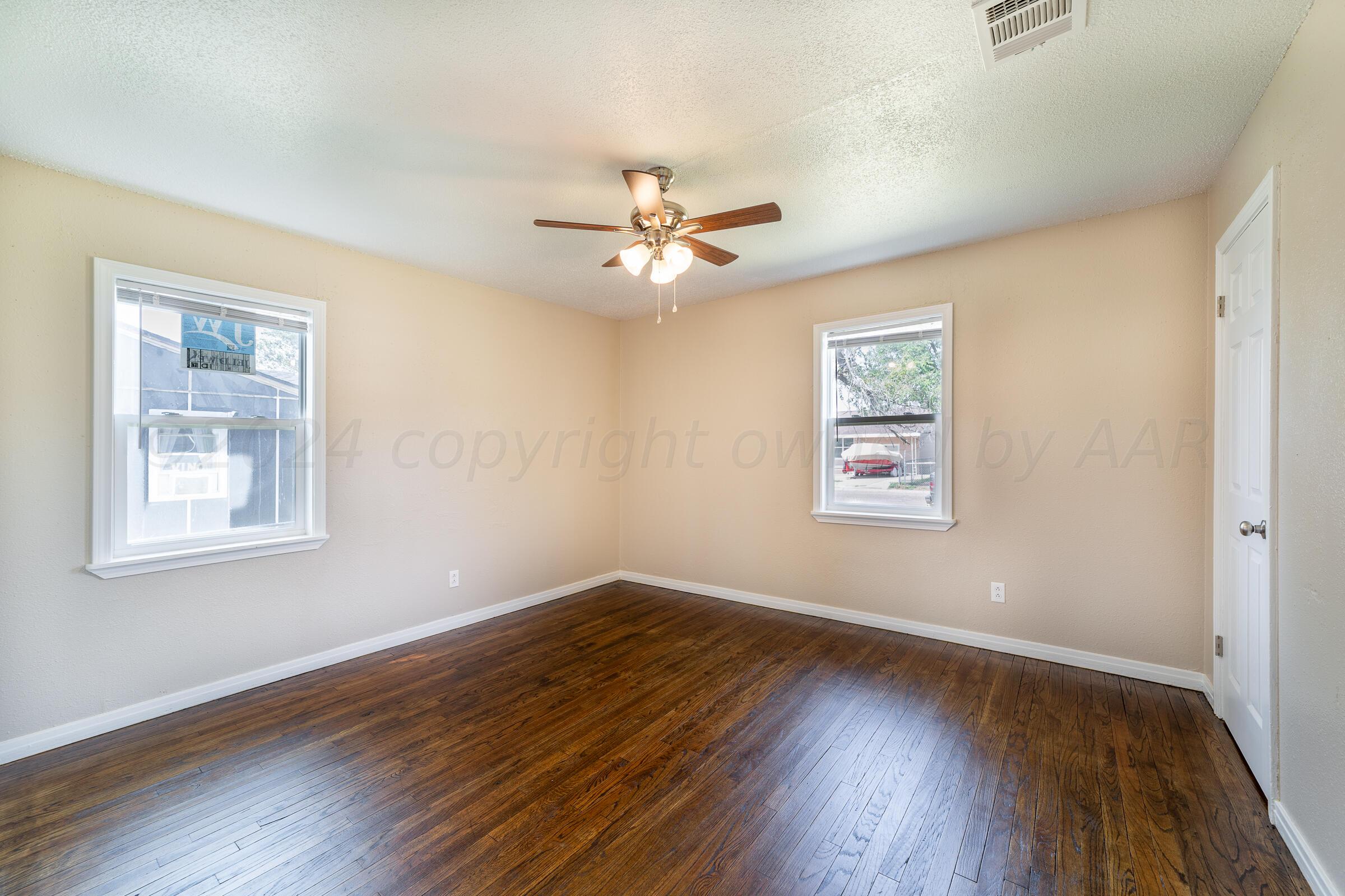 1326 Dahlia Street Property Photo 8