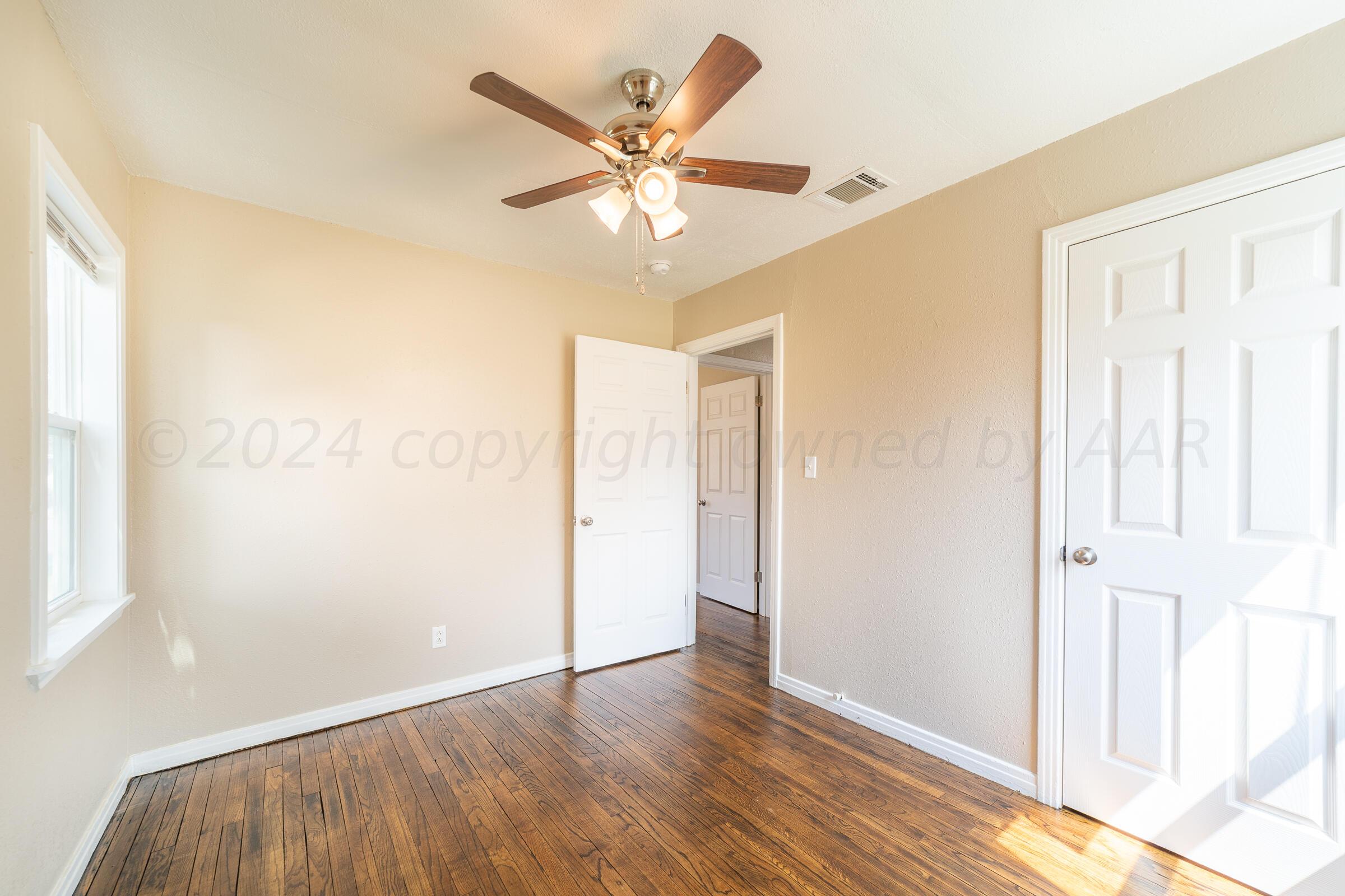 1326 Dahlia Street Property Photo 11