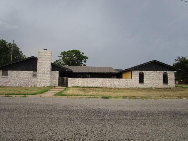 1701 Evergreen Street Property Photo 1