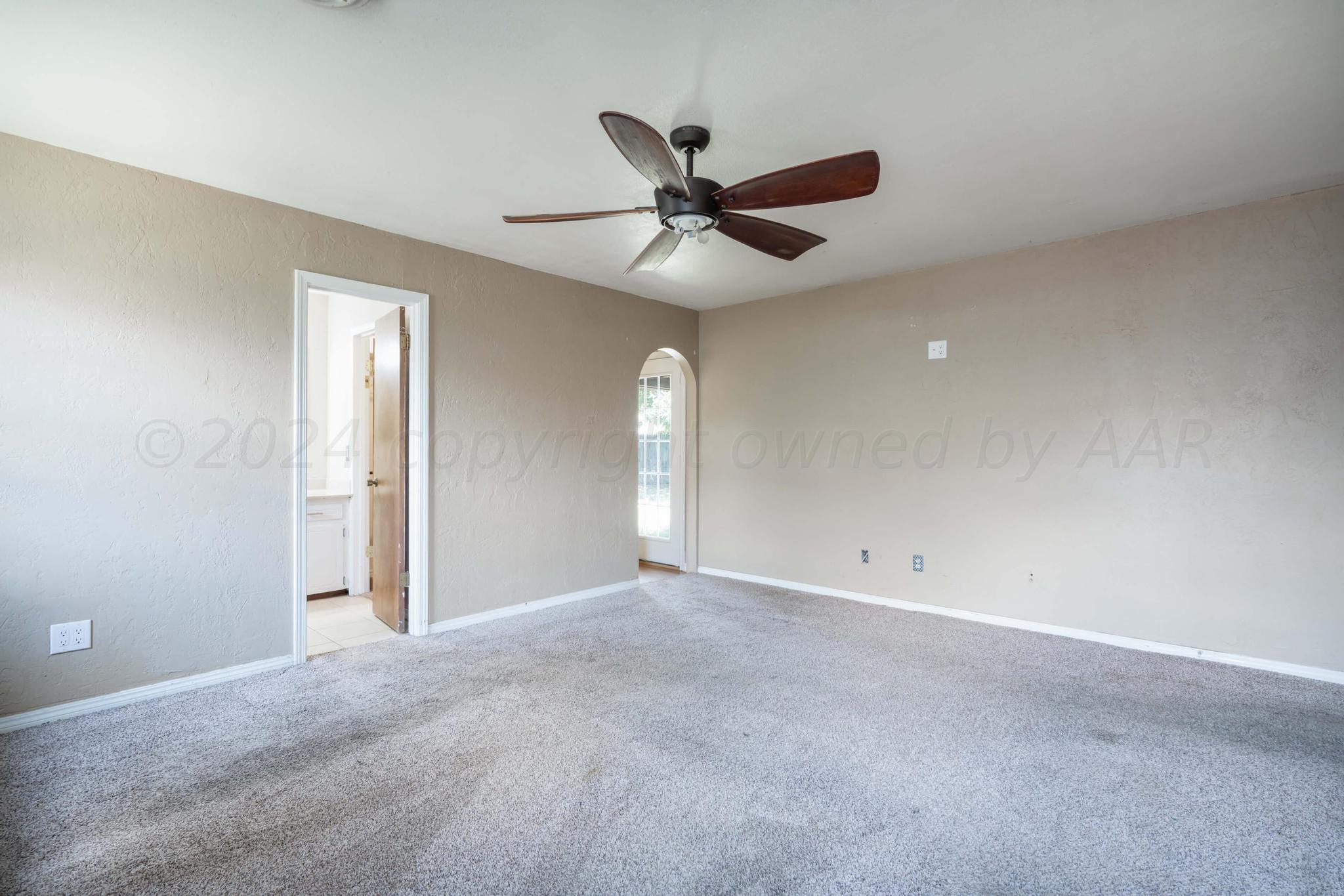 8404 Olympia Drive Property Photo 12
