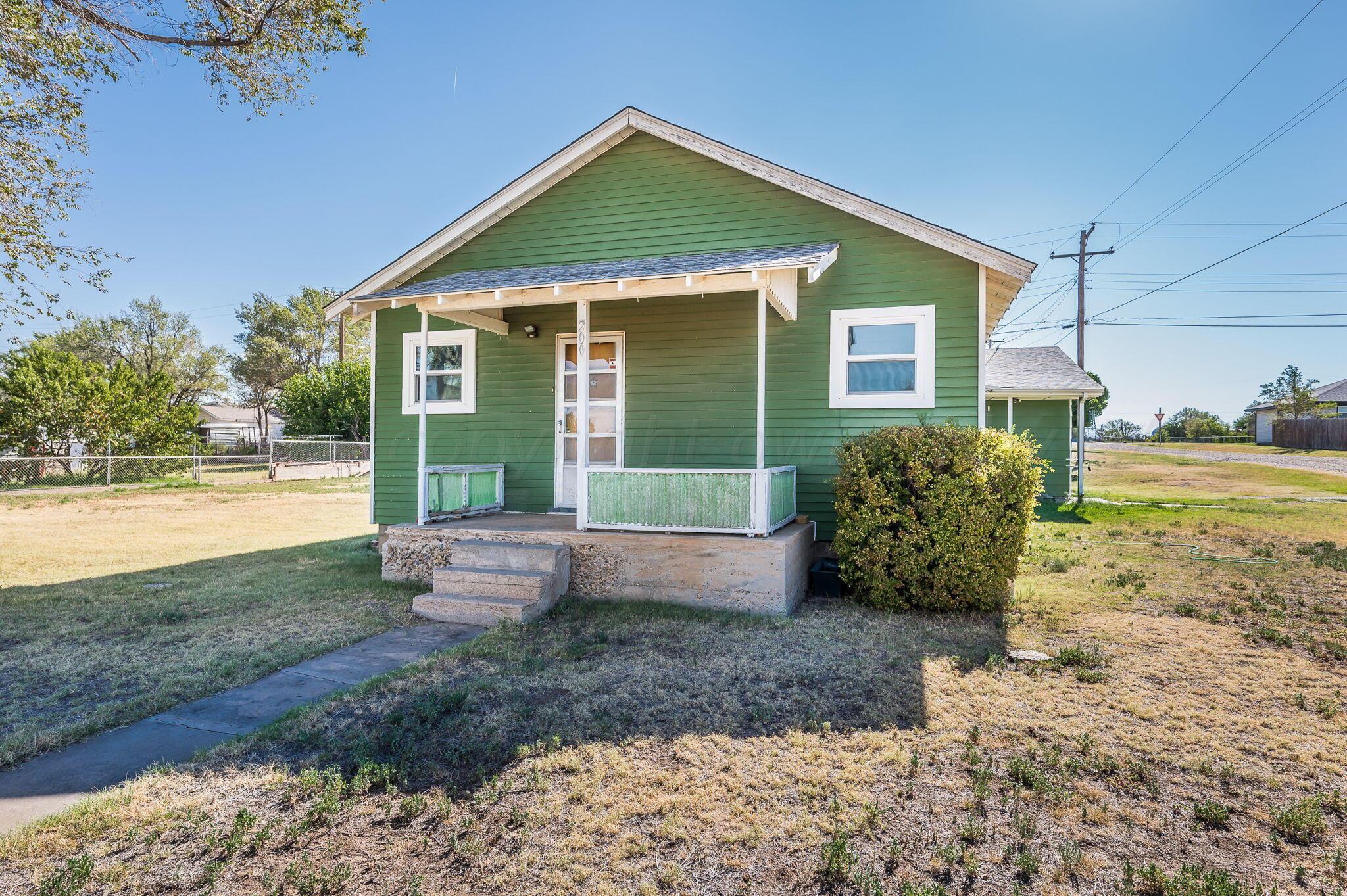 200 Ash Street Property Photo