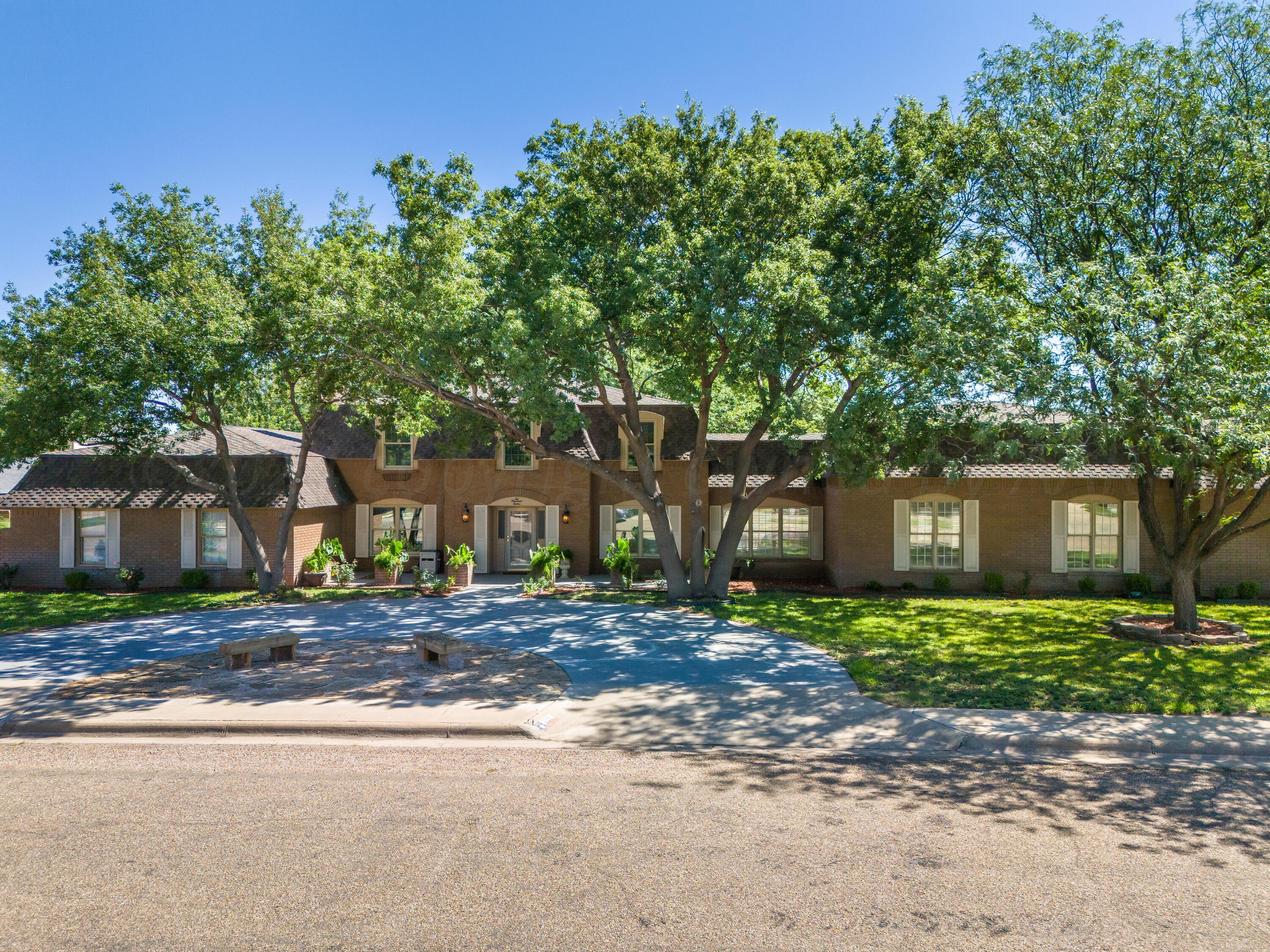 212 Carson Avenue Property Photo 1