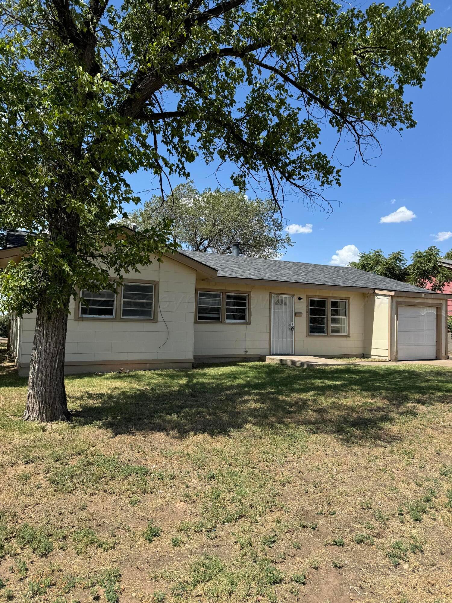 2507 Oak Drive Property Photo