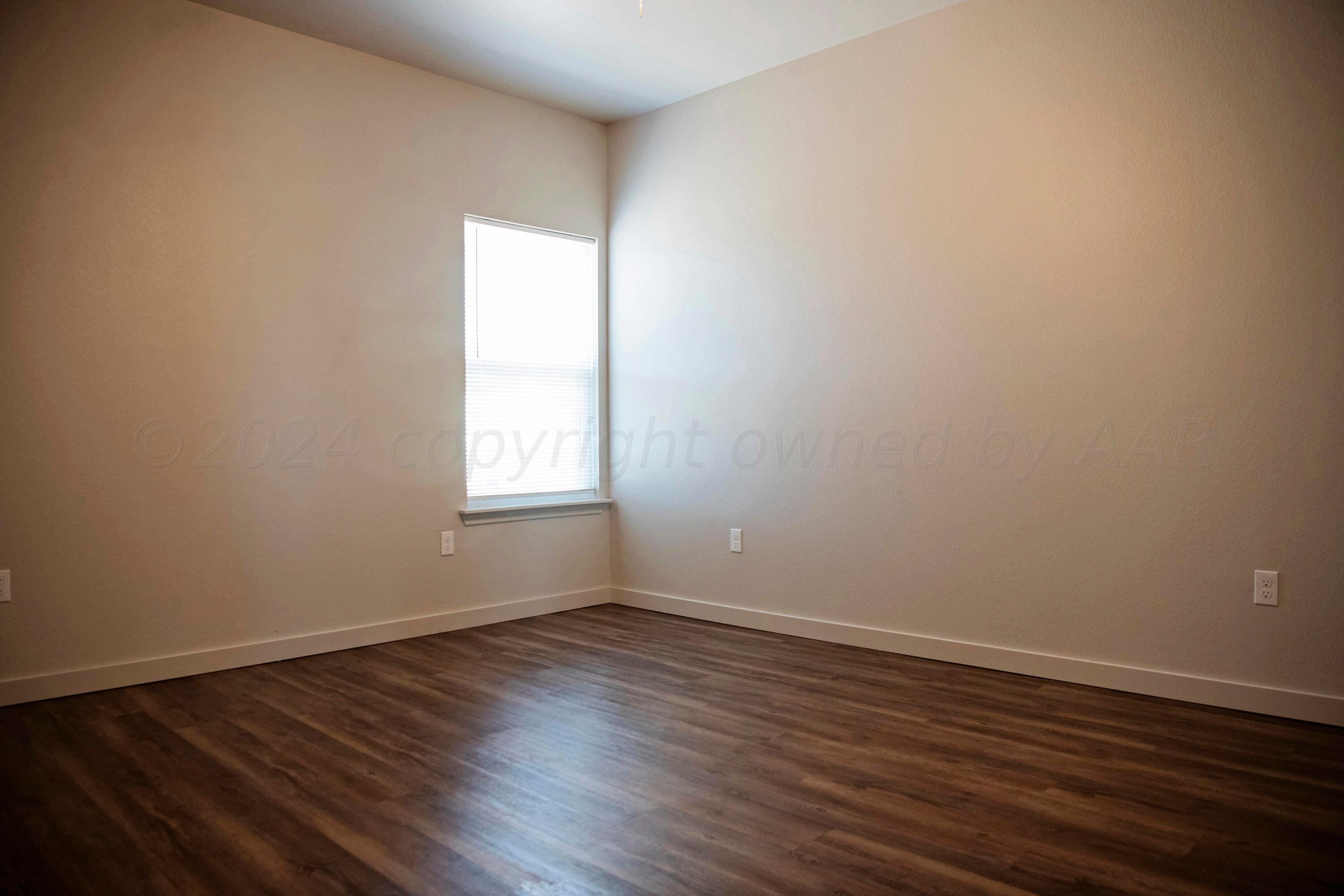 24-7509 Property Photo 20