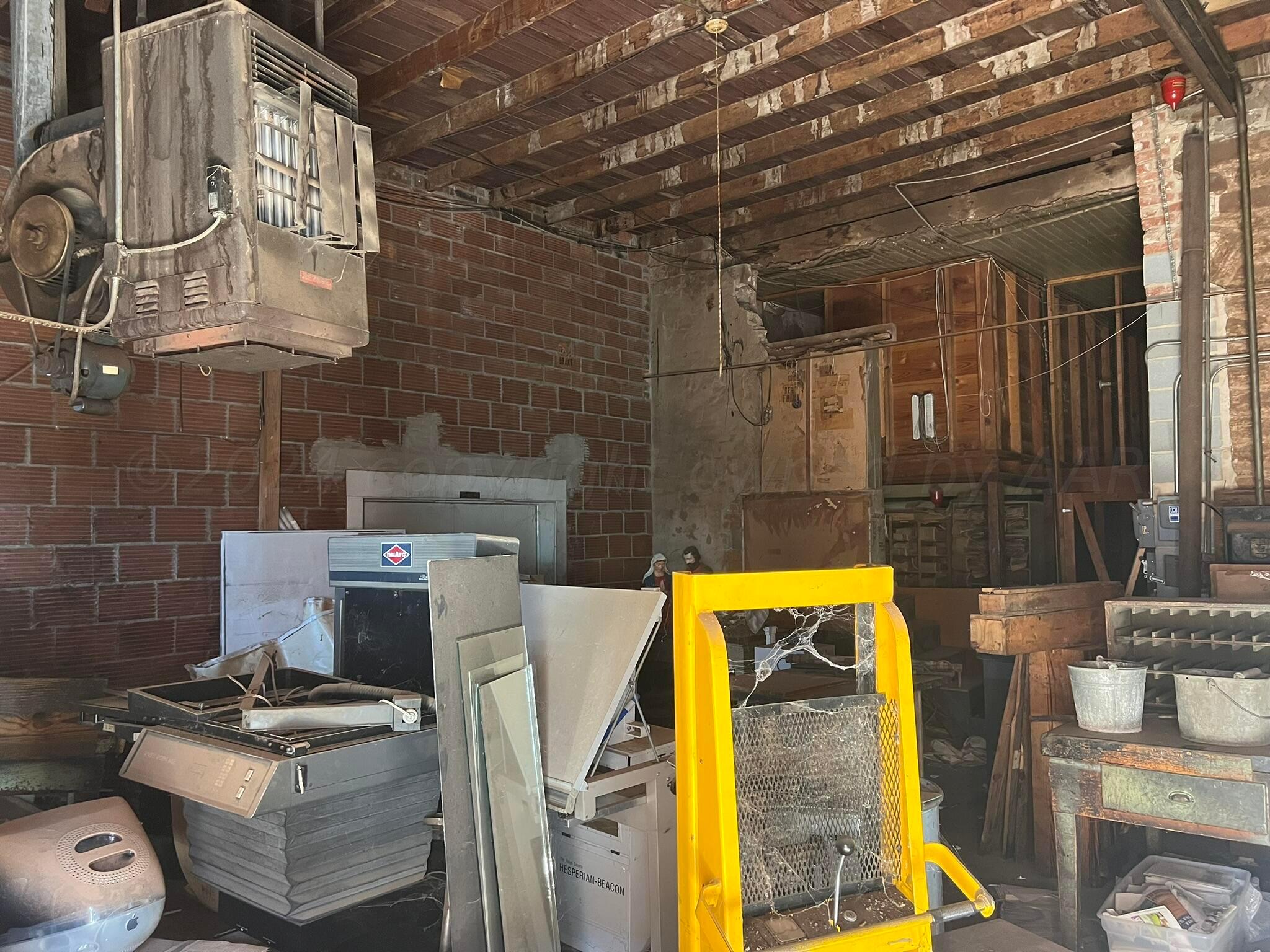226 N Main Street Property Photo 14