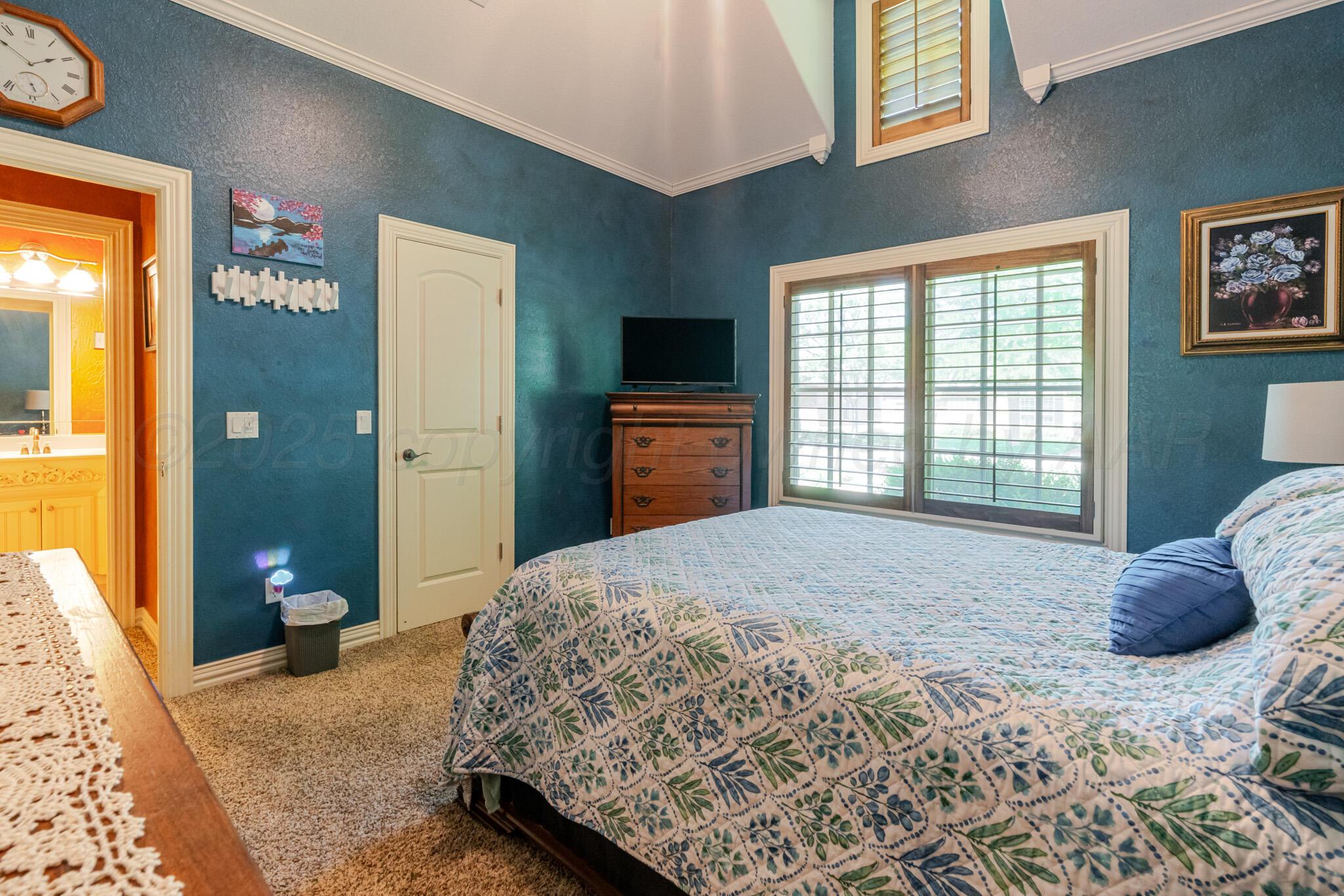 7809 Clearmeadow Drive Property Photo 7