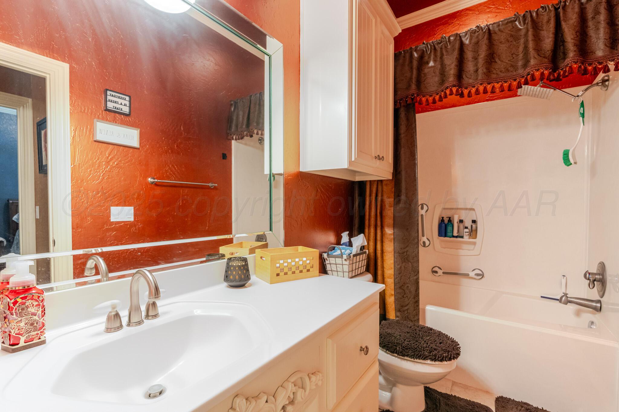 7809 Clearmeadow Drive Property Photo 8