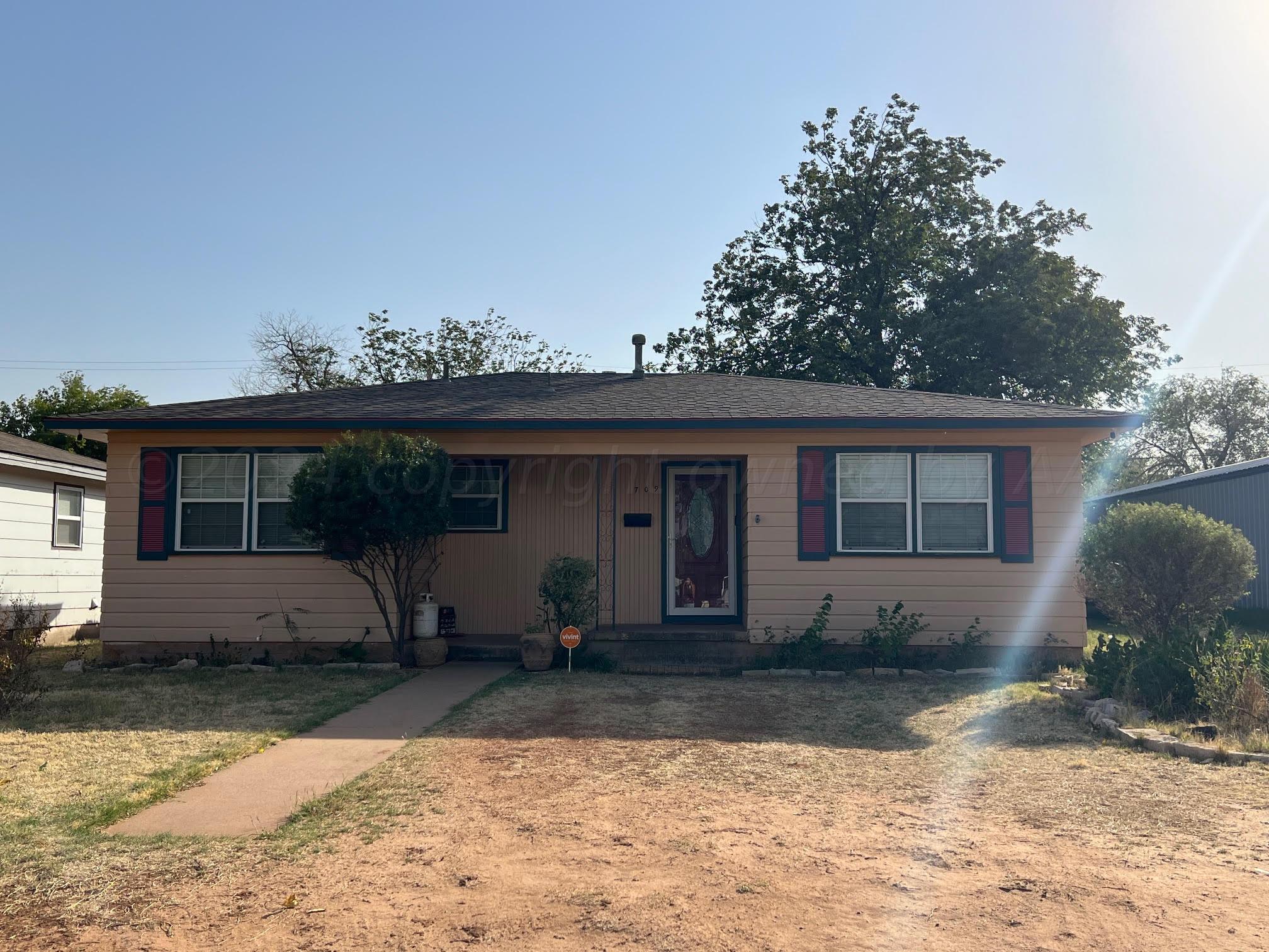 709 Avenue I Nw Property Photo