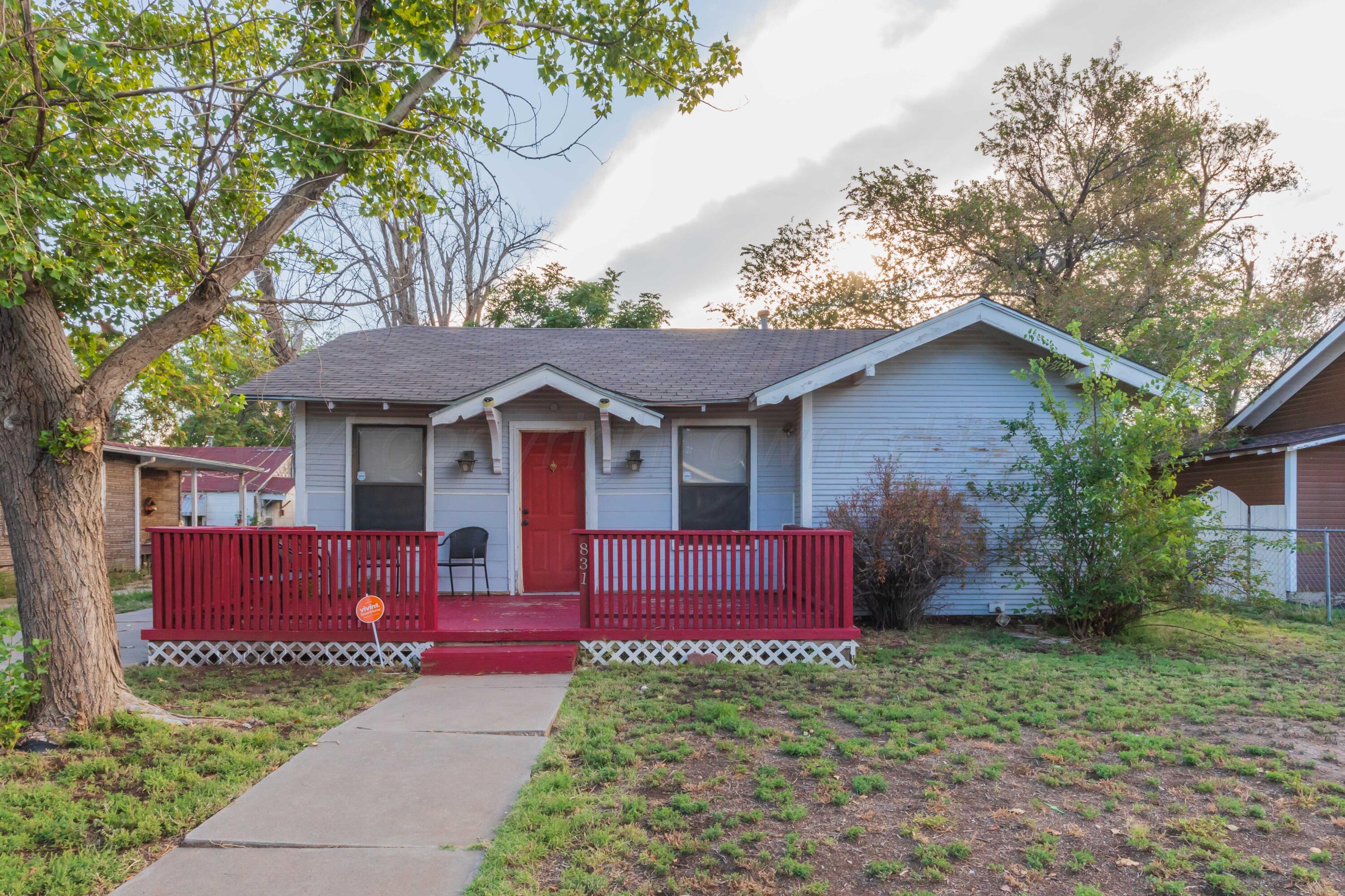 831 S Virginia Street Property Photo 1